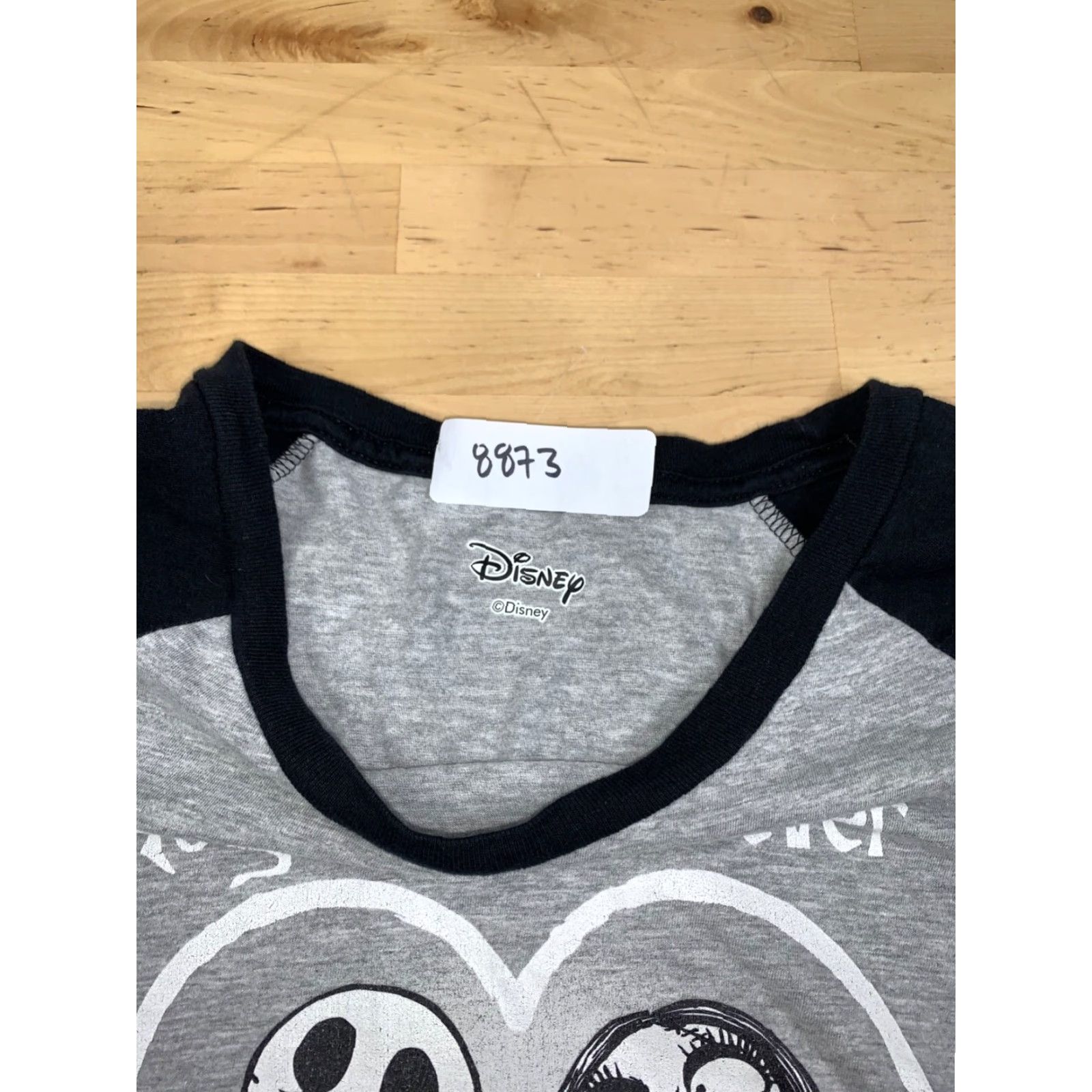 Disney Disney Nightmare Before Christmas Together Forever 3/4 Sleeve Shirt Womens M Gray Cropped Christmas T-Shirt Regular Pullover Casual Relaxed Nike Size M / US 6-8 / IT 42-44 - 2 Thumbnail