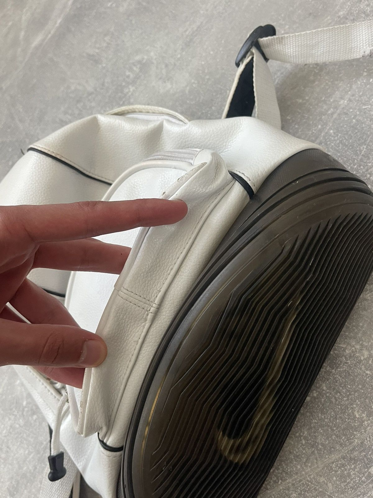 Nike Nike Leather Bag Bagpack VINTAGE ❗️❗️❗️ Size ONE SIZE - 13 Thumbnail