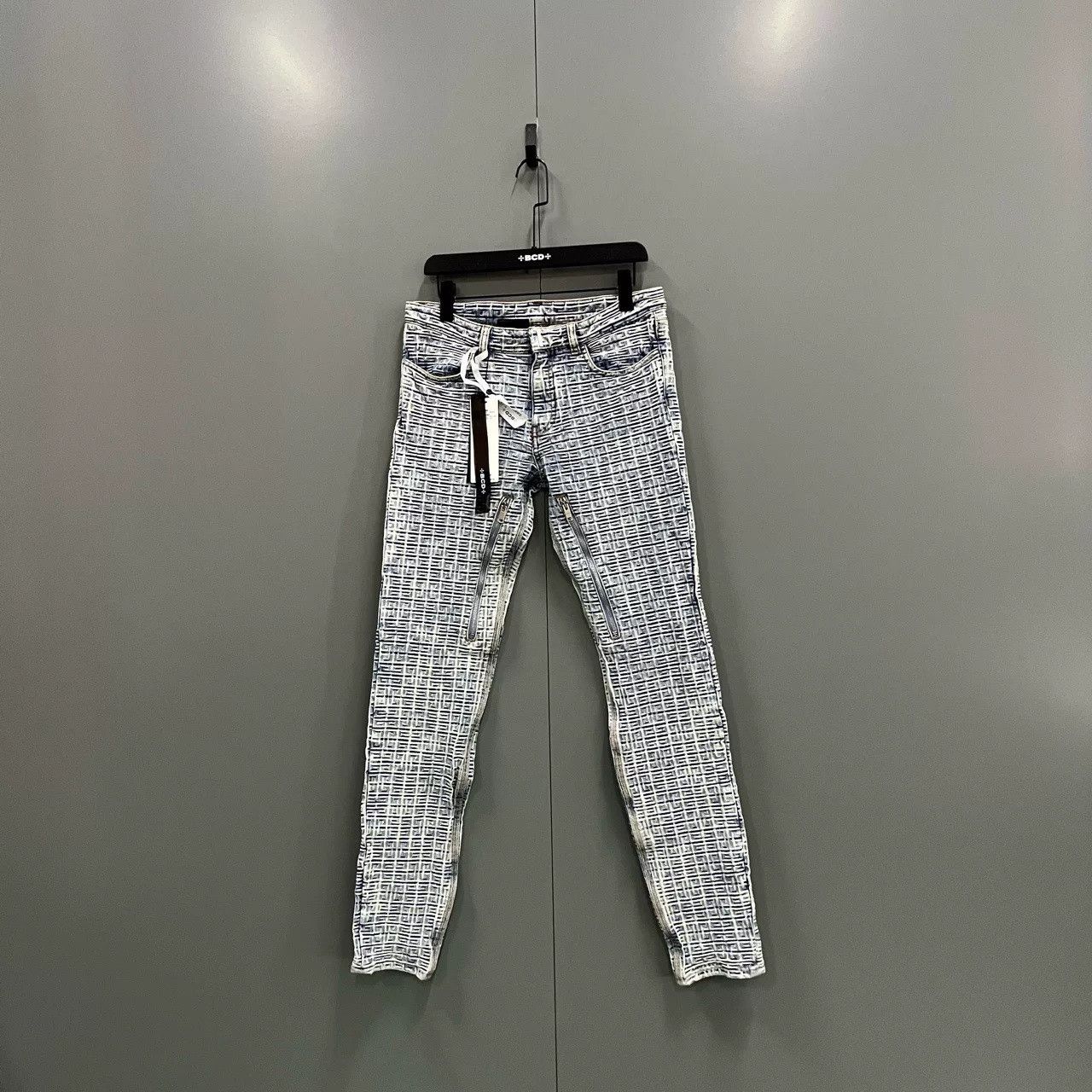 Givenchy Givenchy 4G Bleached Slim Jeans Size US 31 - 1 Thumbnail