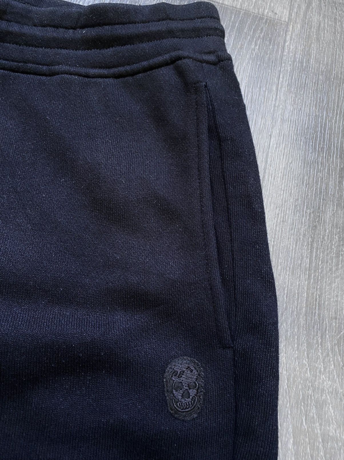 Alexander McQueen Alexander McQueen Skull Embroidered Logo Joggers Sweatpants Size US 36 / EU 52 - 5 Thumbnail