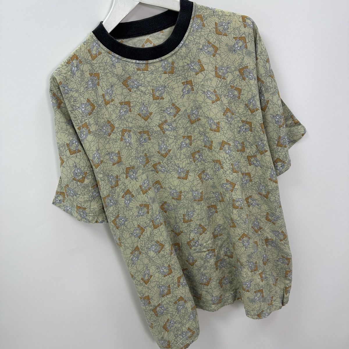 Vintage Vintage 90s Abstract basic light tee washed monogram y2k Size US L / EU 52-54 / 3 - 5 Thumbnail