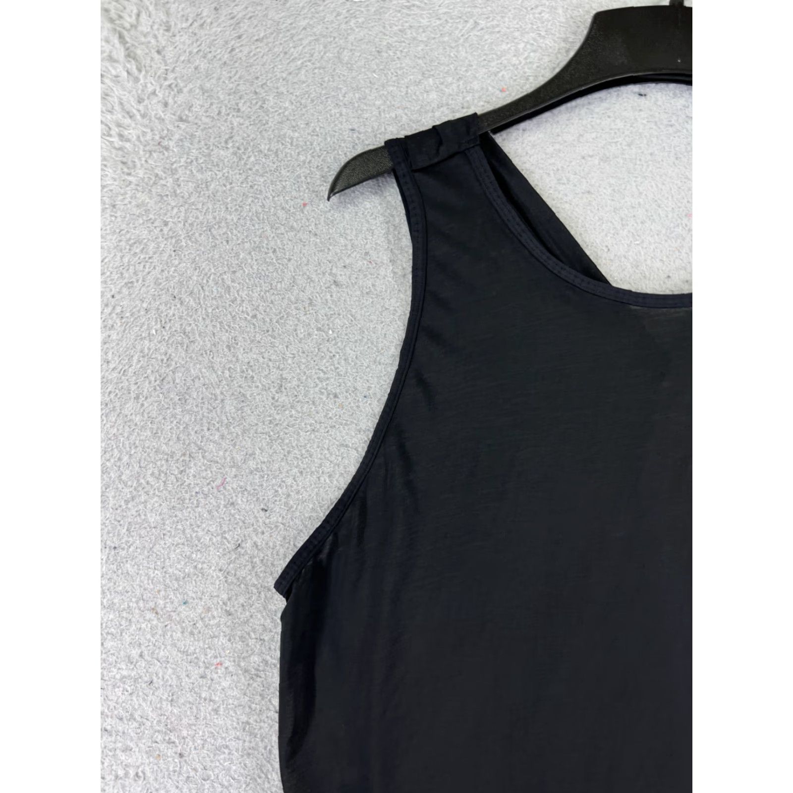 Lululemon Lululemon Shirt Women 4 Black Tank Run Gym Soul Stride ISSUES READ Size S / US 4 / IT 40 - 3 Thumbnail