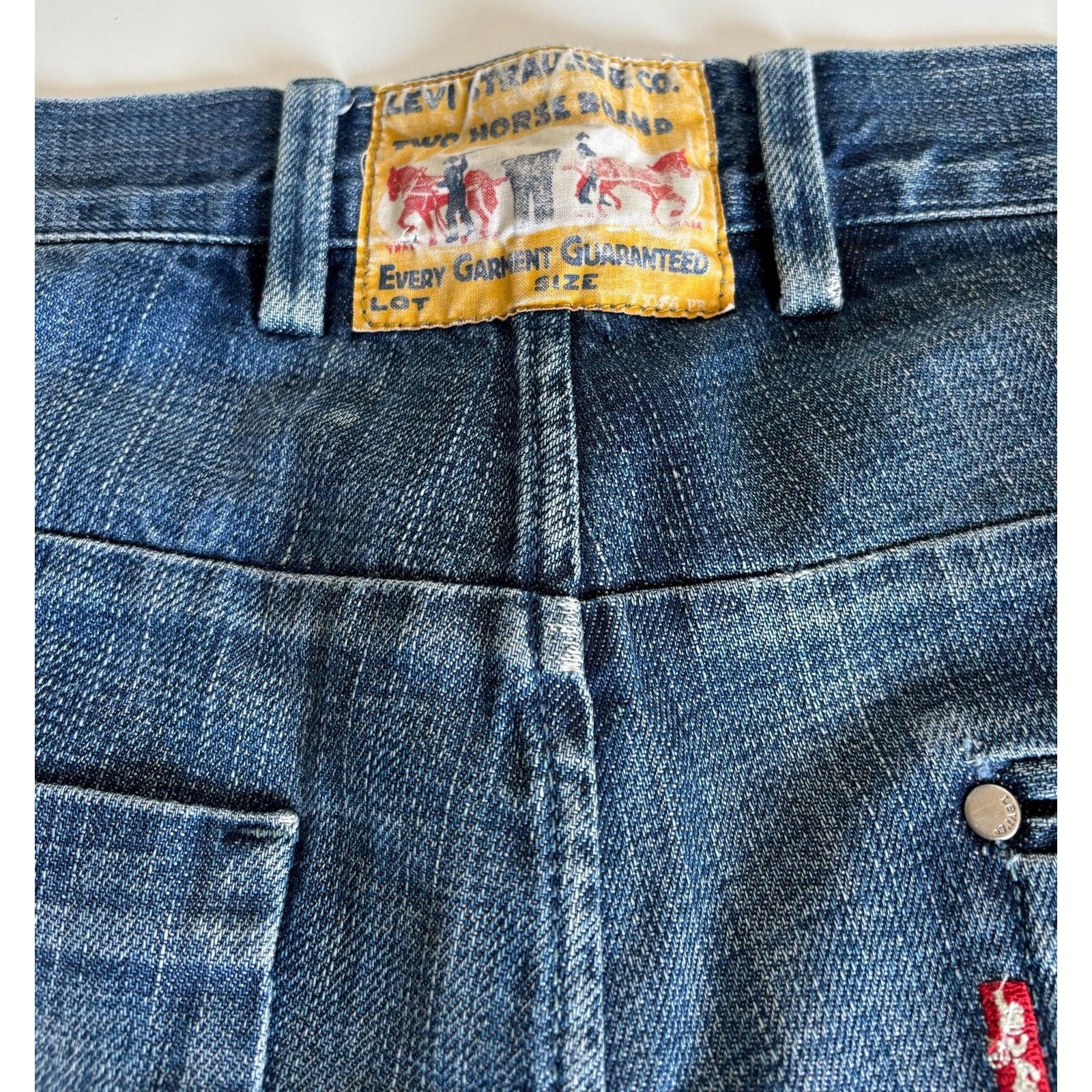 Levi's Vintage Levi's Red Tab Jeans W32 2000s Denim Horse Print Size US 32 / EU 48 - 4 Thumbnail