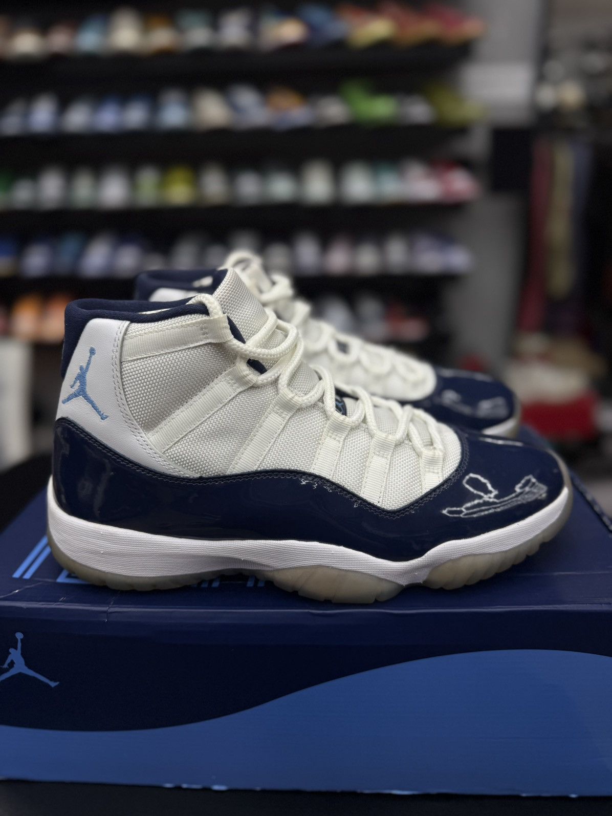 Jordan Brand Jordan 11 Win Like 82 (378037-123) Size 10.5 🧼 Size US 10.5 / EU 43-44 - 1 Thumbnail