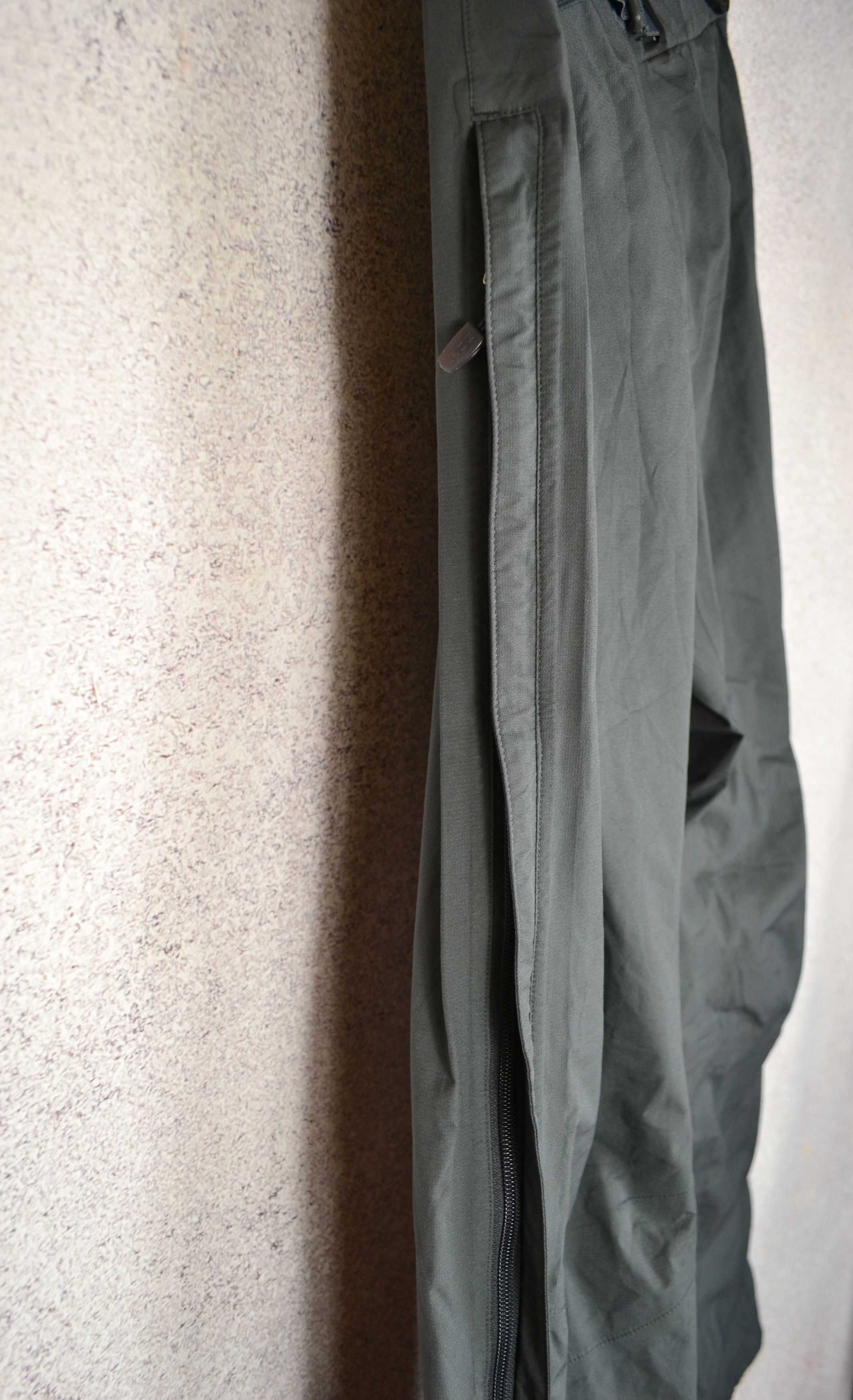 Goretex × Nike × Nike ACG Vintage Nike ACG PACLITE Gore-tex Track Pants Size M Size 28" / US 6 / IT 42 - 9 Thumbnail
