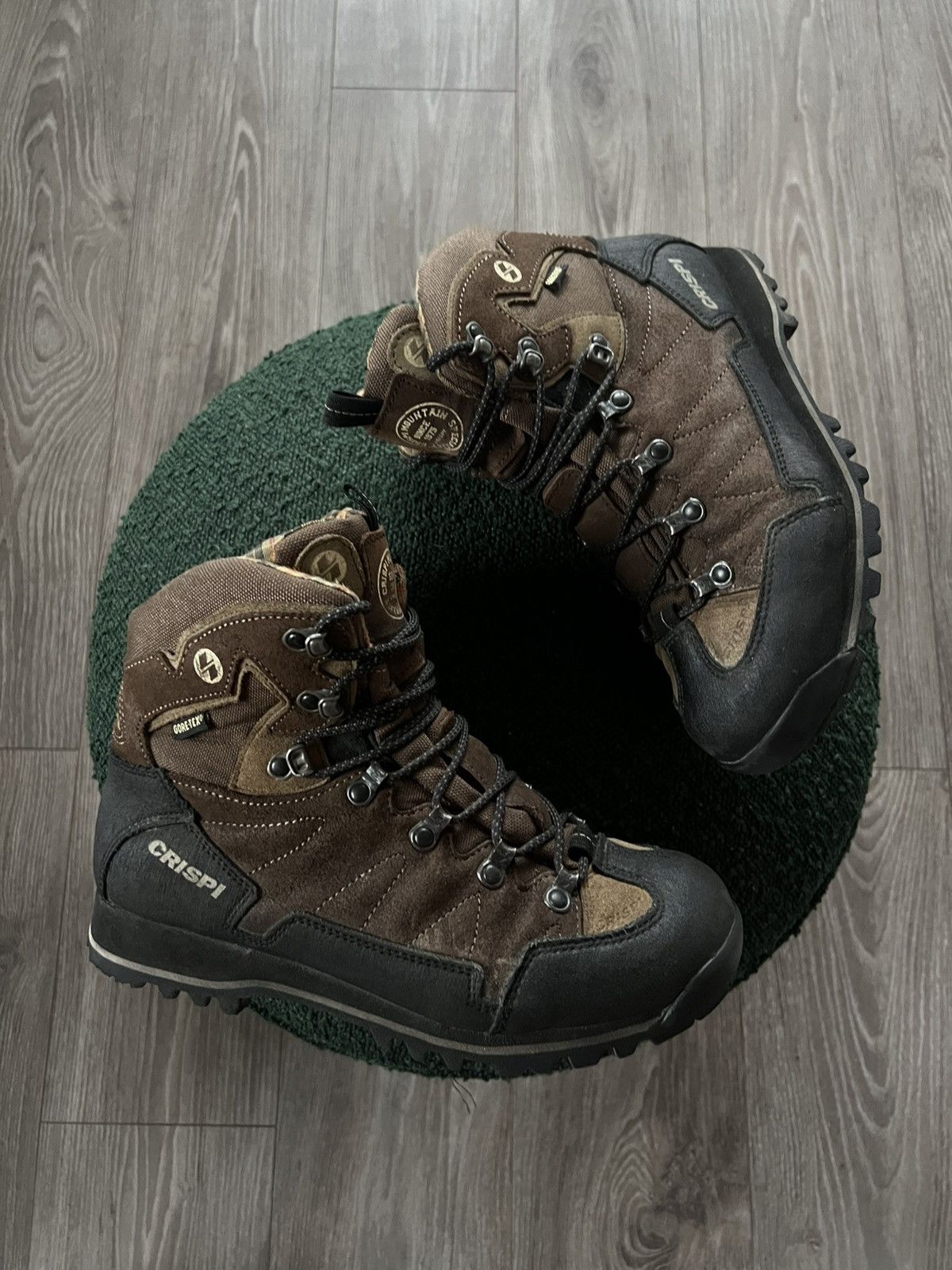 Other ‼️Crispi Hiking Rare Gore-Tex Vibram Trail High Boots‼️ Size US 7 / EU 40 - 6 Thumbnail