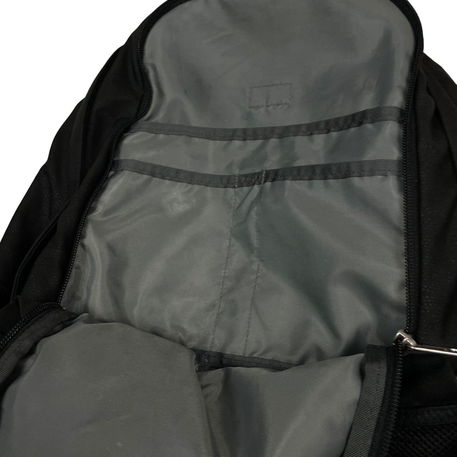 The North Face The North Face Rodey Men's Black Classic Bungee Backpack Bag Size ONE SIZE - 5 Thumbnail