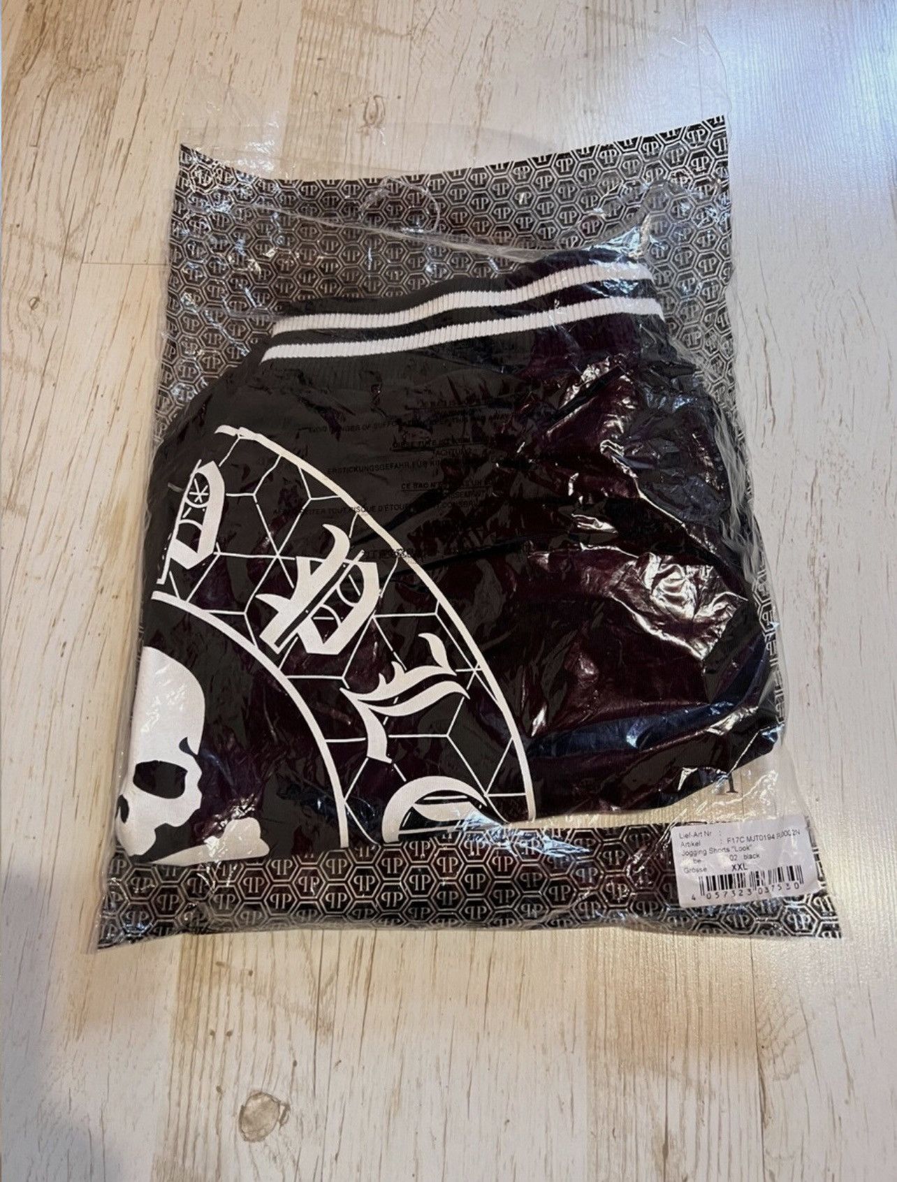 Philipp Plein Philipp Plein Bermuda Shorts XXL NWT Size US 36 / EU 52 - 14 Thumbnail