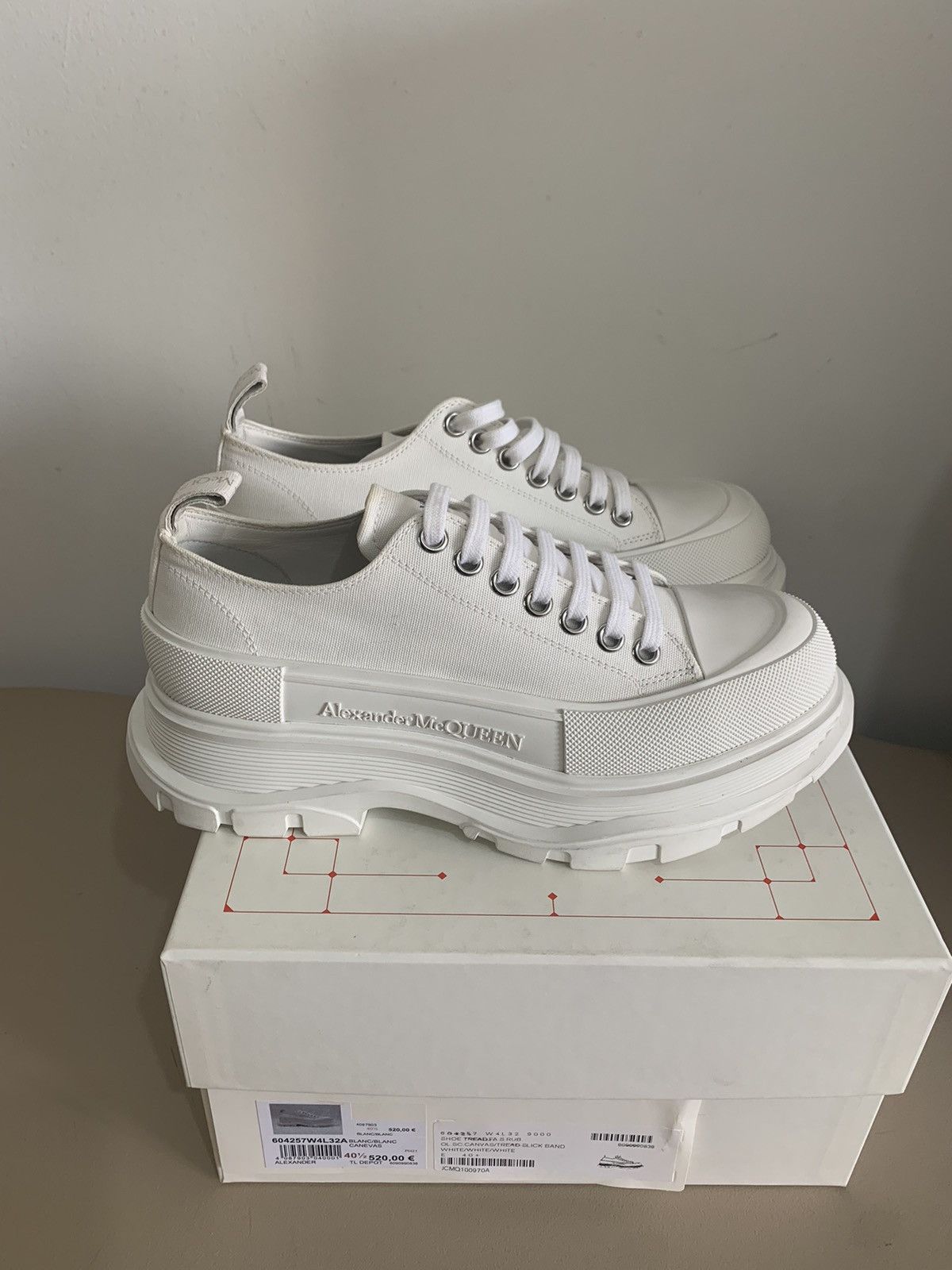 Alexander McQueen BNWB Alexander McQueen Size US 7.5 / EU 40-41 - 2 Thumbnail