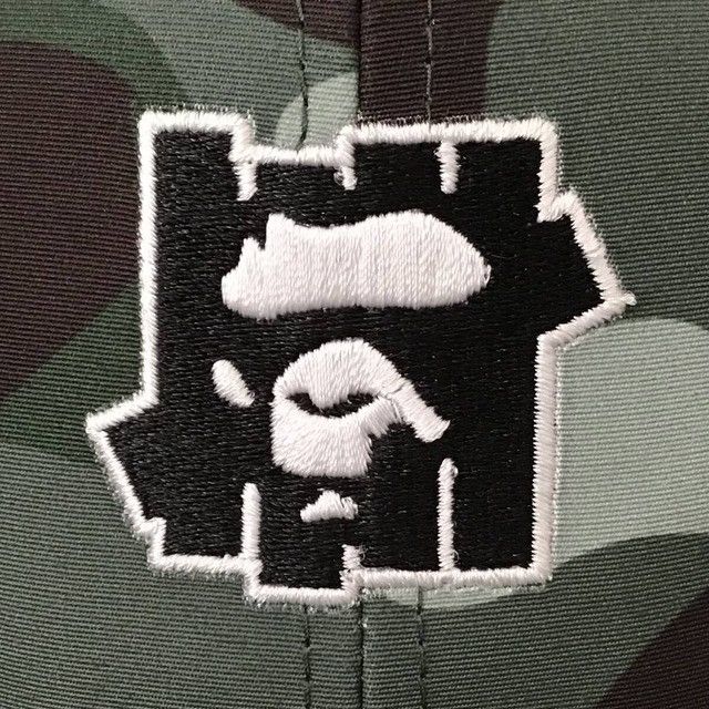 Bape × Undefeated BAPE × Undefeated Tracker Hat Cap a bathing ape BAPE camo Size ONE SIZE - 2 Thumbnail