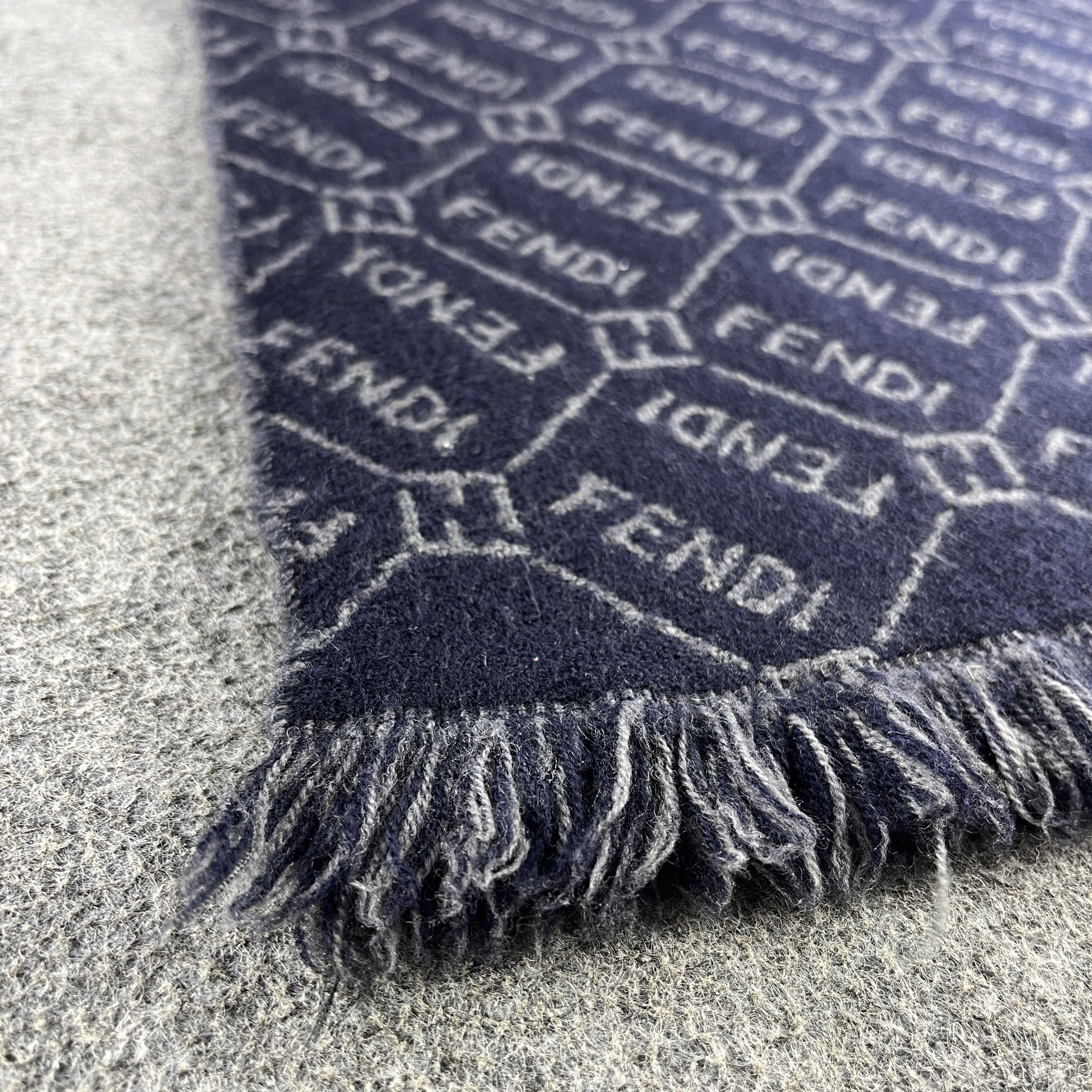 Vintage Vintage Fendi Scarf / Muffler / Neckwear T1399 Size ONE SIZE - 6 Thumbnail