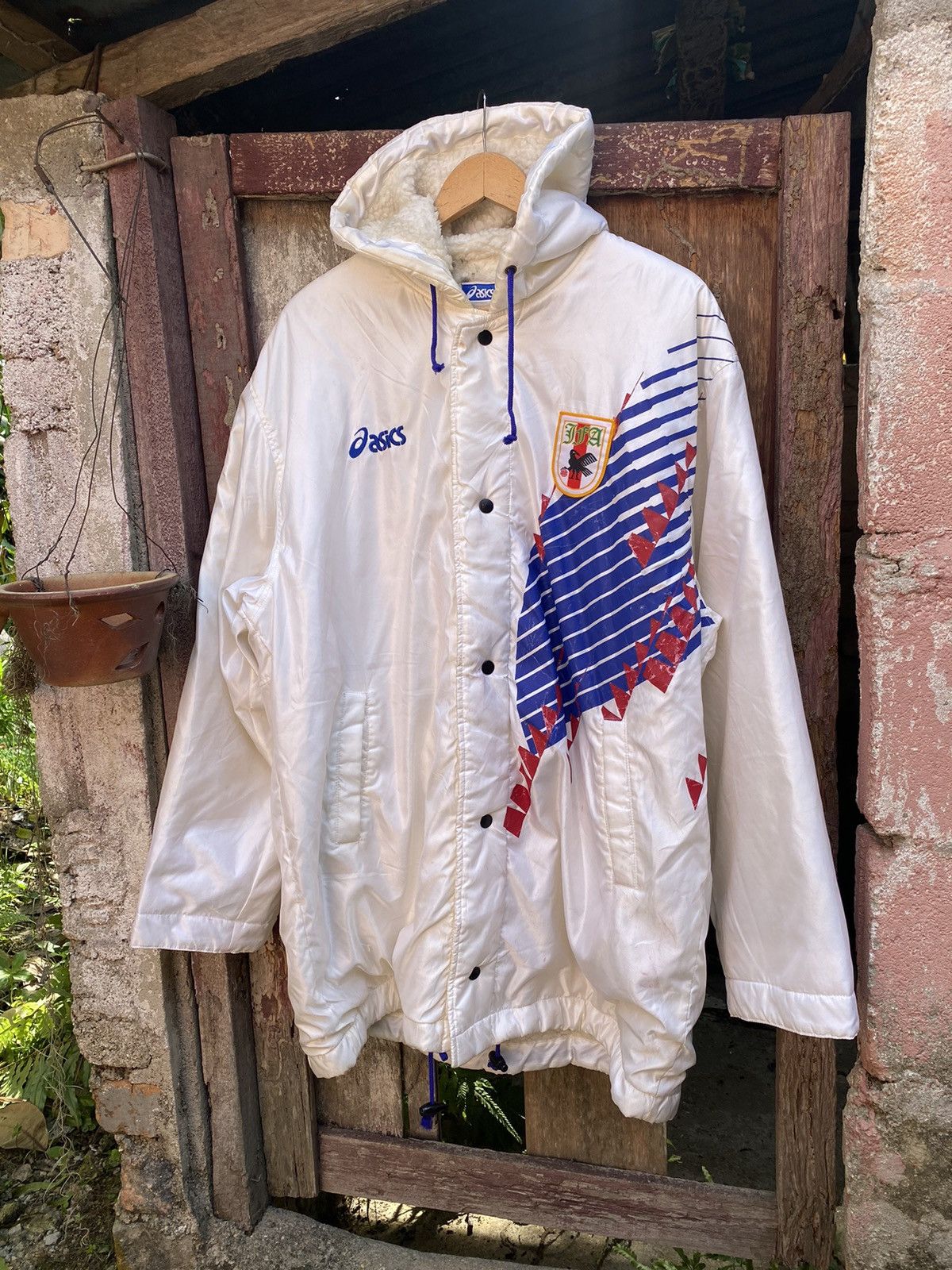 Sports Specialties × Vintage Vintage Asics Japan Football Supporters Jacket Size US L / EU 52-54 / 3 - 3 Thumbnail