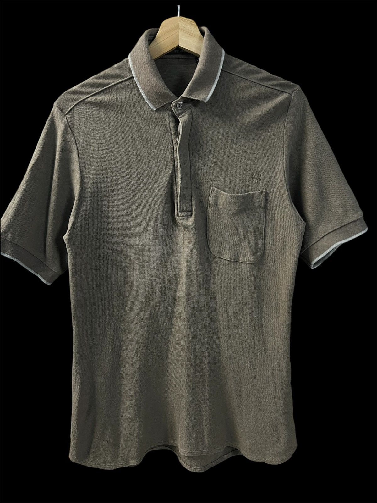 Japanese Brand × Undercover × Uniqlo UNIQLO UNDERCOVER POLO SHIRT Size US S / EU 44-46 / 1 - 1 Thumbnail