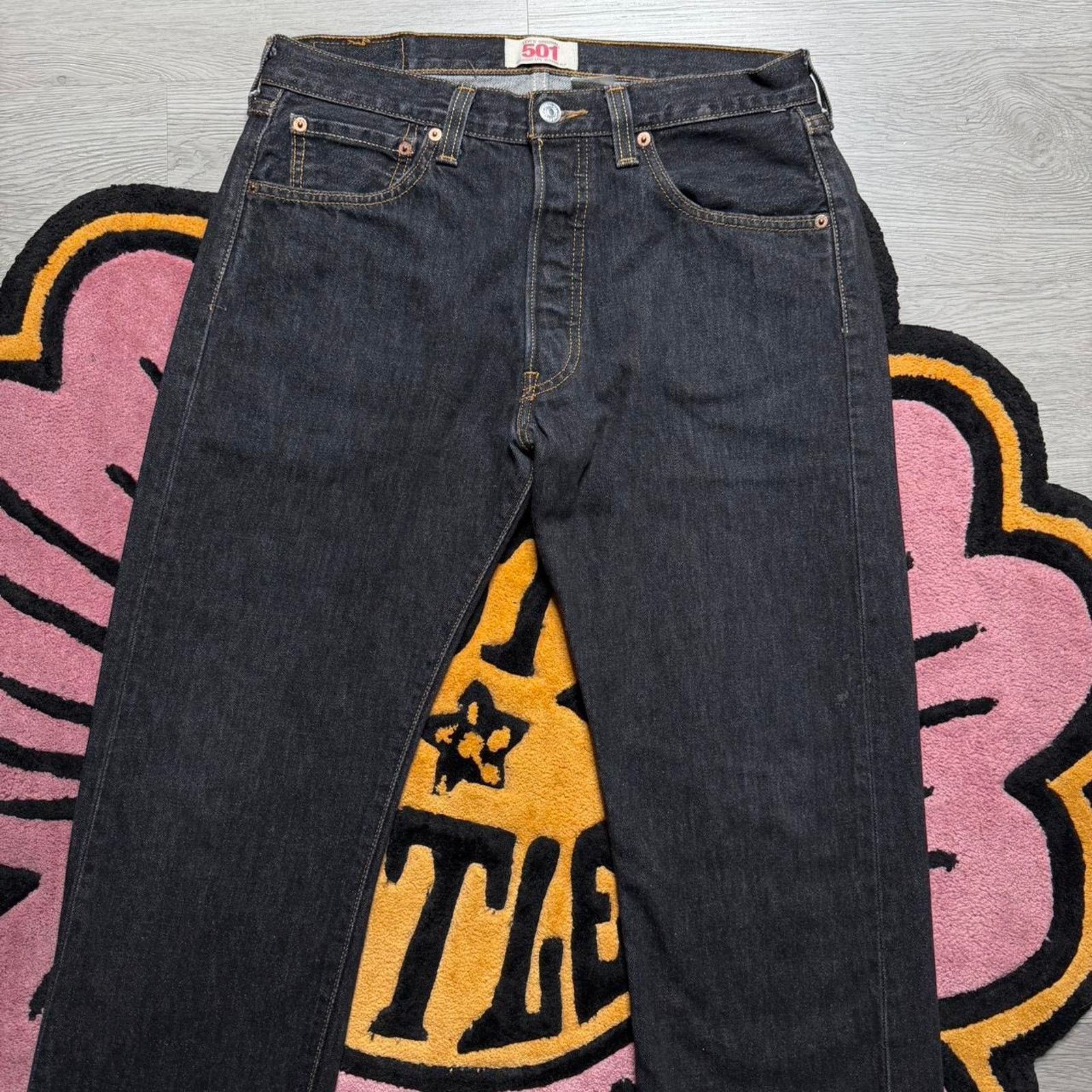 Levi's × Vintage Vintage Y2K Levi’s 501 Button Fly Straight Leg Denim Jeans Size US 33 - 2 Thumbnail