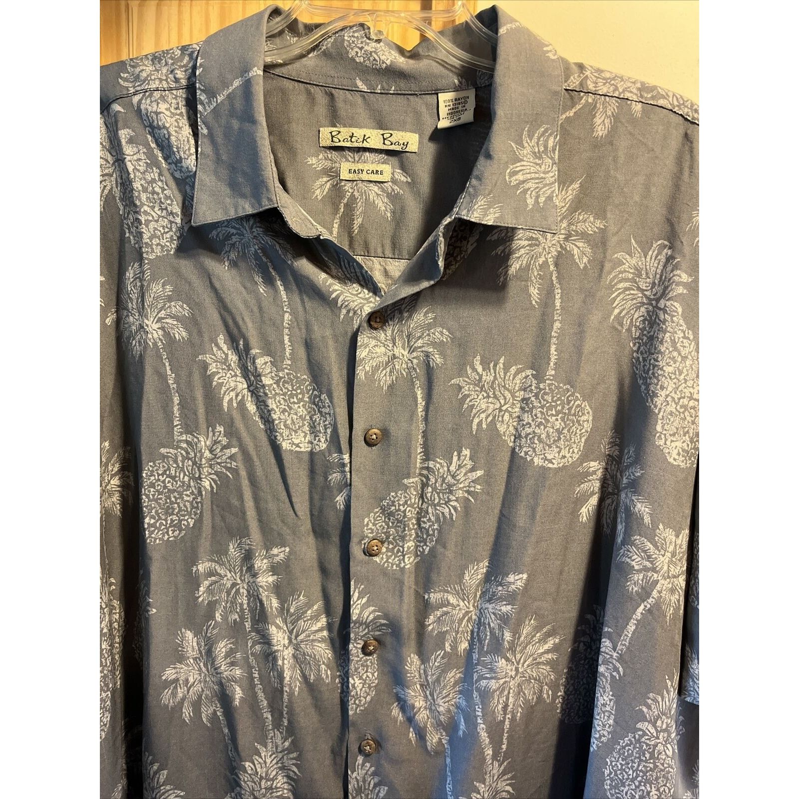 Batik Bay Batik Bay Men 2XB Gray Floral SS Button Rayon Hawaiian Shirt Size US XXL / EU 58 / 5 - 7 Thumbnail