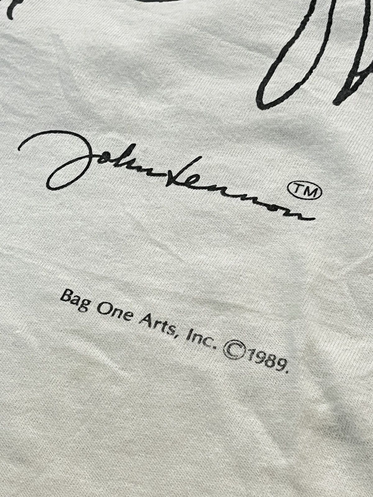 Hanes Vintage tees hanes signature john lennon bag one arts 1989 Size US L / EU 52-54 / 3 - 3 Thumbnail