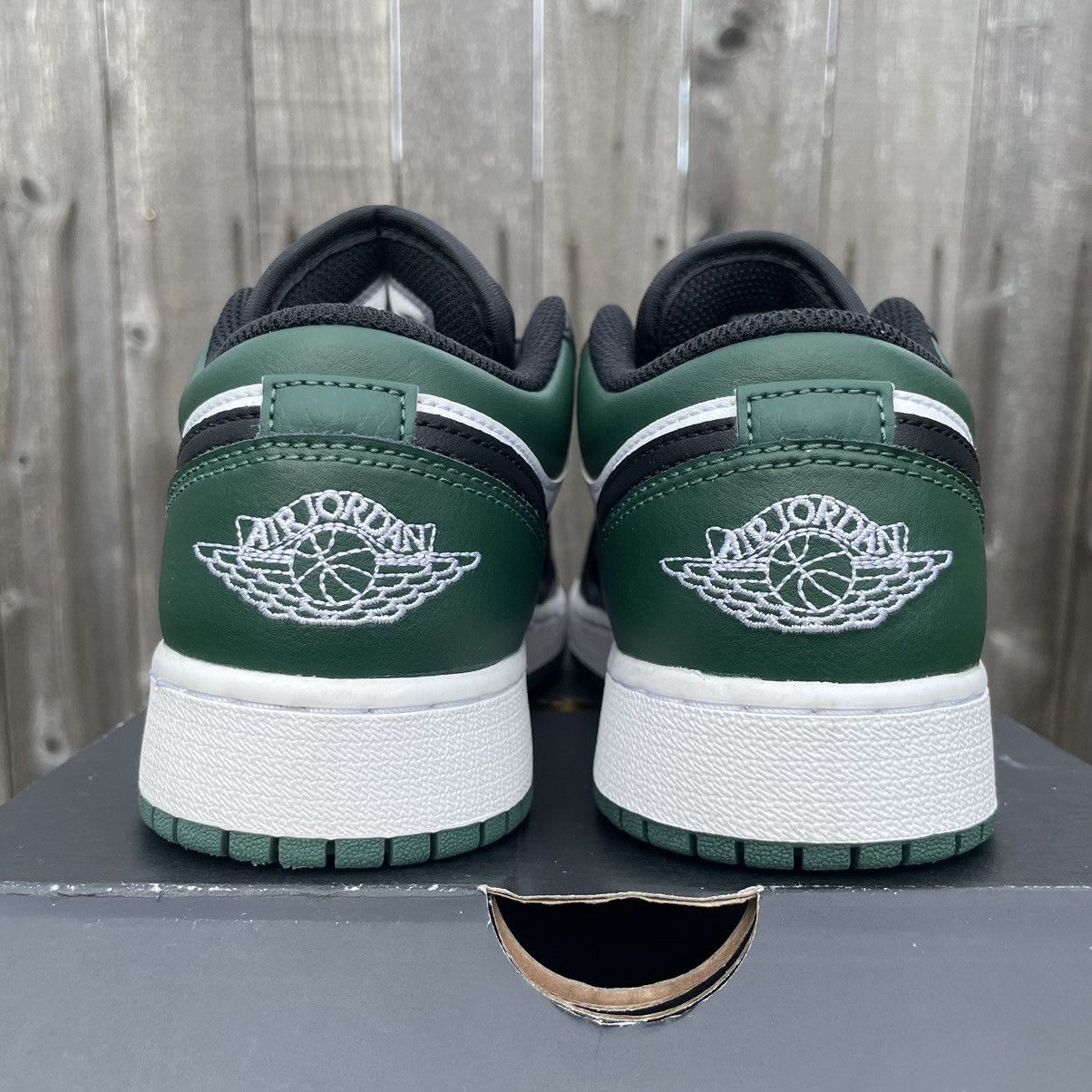 Jordan Brand × Nike Nike air Jordan 1 low Green Toe size 5y Size US 6.5 / IT 36.5 - 4 Thumbnail