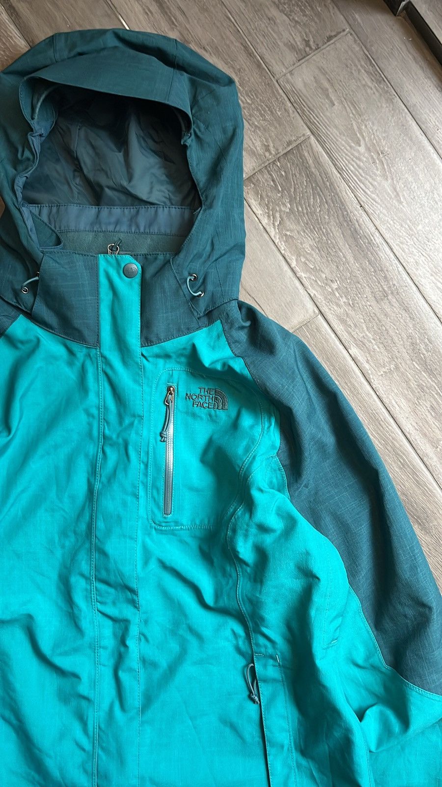 The North Face The North Face HyVent hype rain jacket Size M / US 6-8 / IT 42-44 - 2 Thumbnail