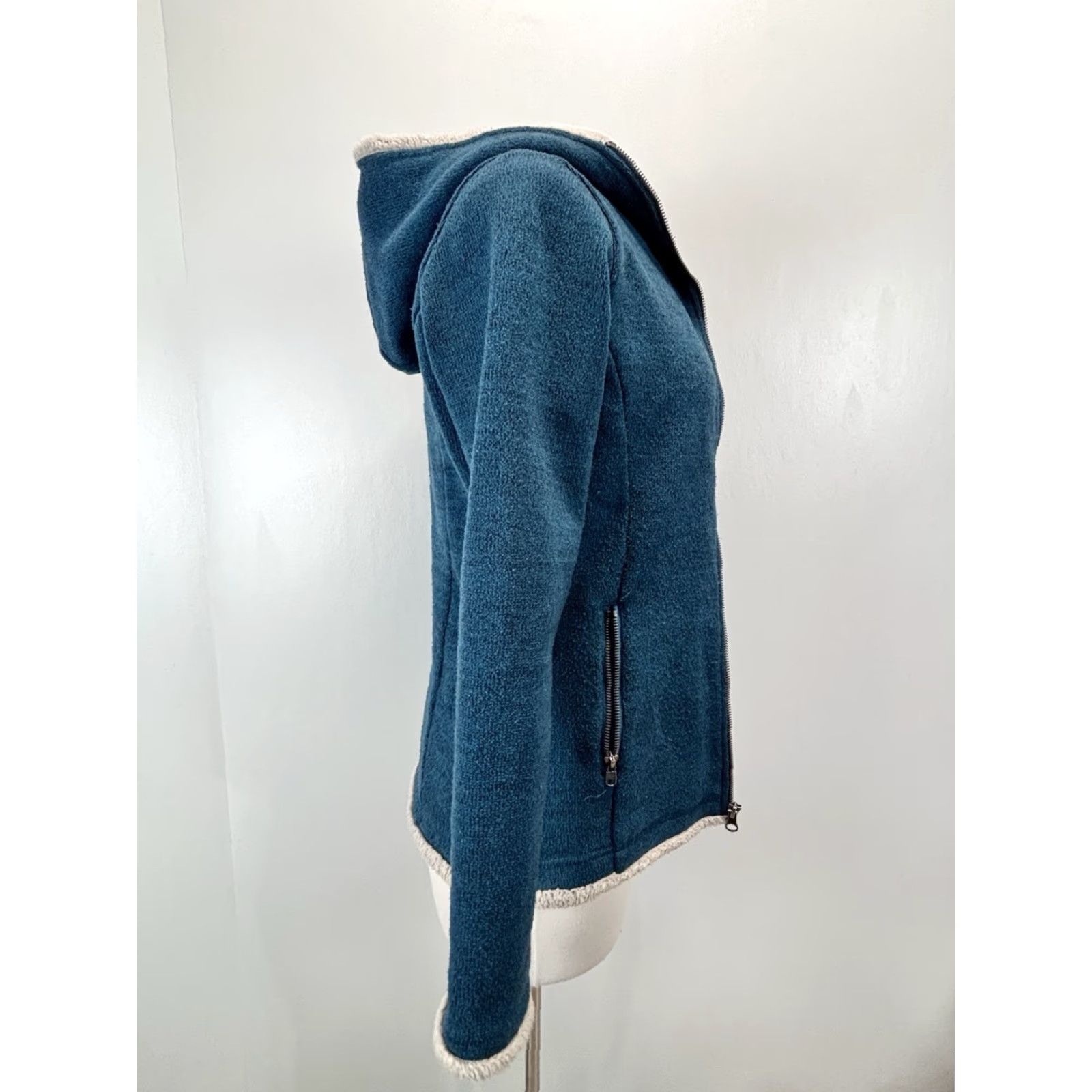 Vintage Kuhl Jacket Alfpaca Fleece Hooded Full Zip Outdoors Sz Small Women Sherpa Lined Size S / US 4 / IT 40 - 2 Thumbnail