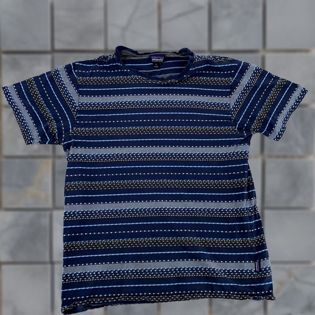 Patagonia Patagonia Shirt Mens S Small Blue Striped Cotton Short Sleeve Tee Size US S / EU 44-46 / 1 - 1 Thumbnail