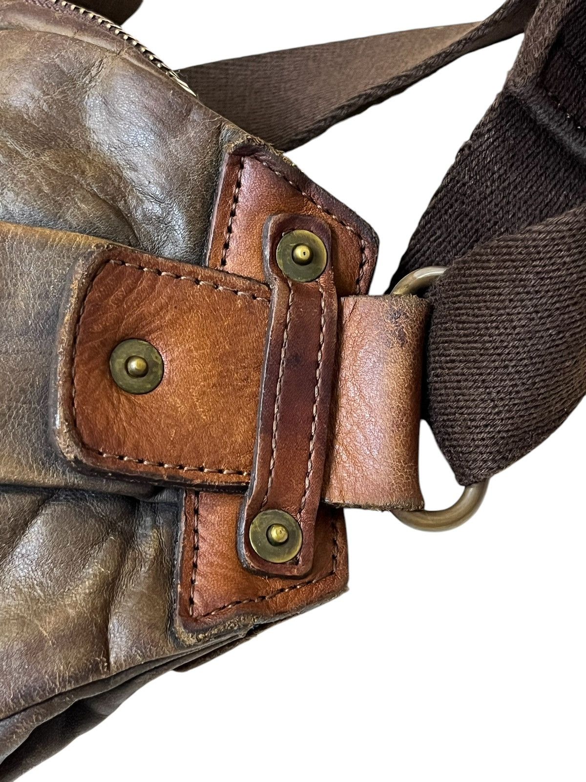 Genuine Leather VINTAGE CREED JAPAN PATINA LEATHER CHEST BAG Size ONE SIZE - 5 Thumbnail