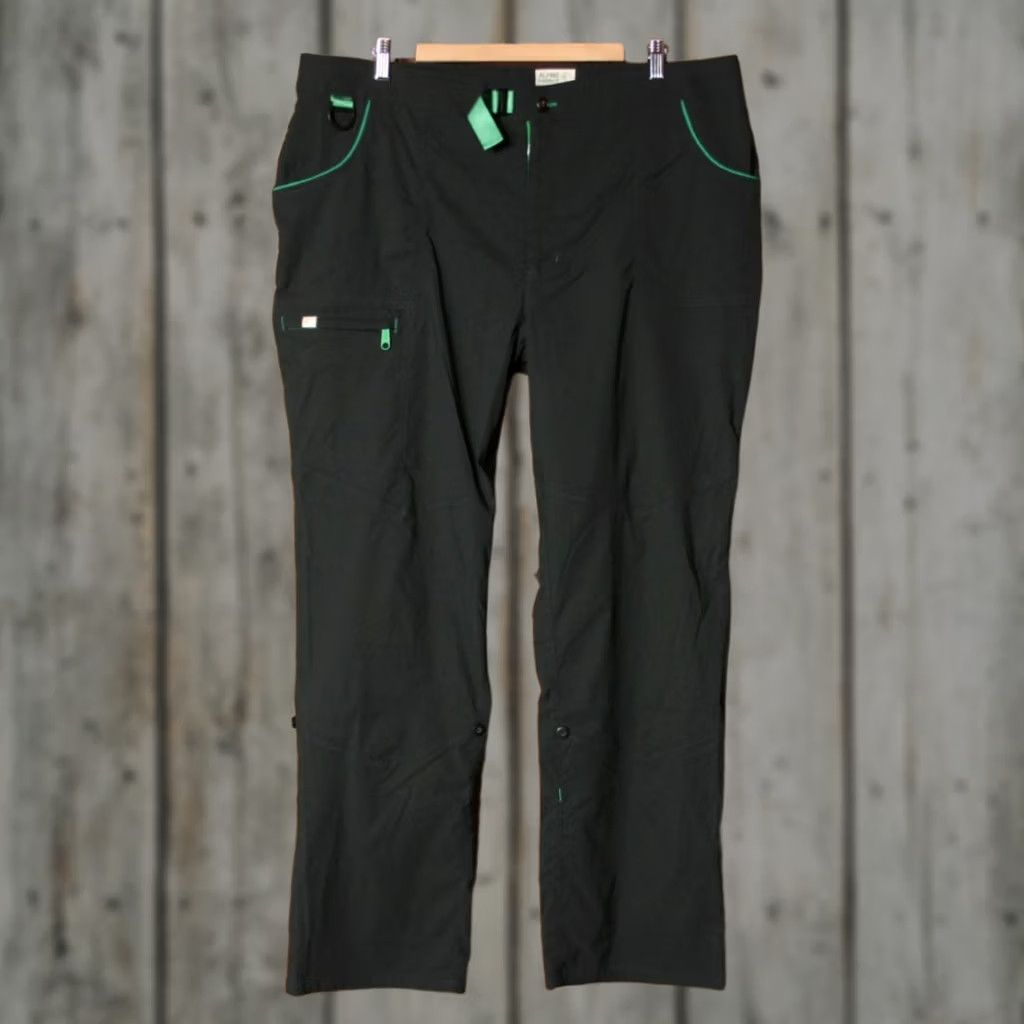 Vintage ALPINE PARROT Ponderosa Black/Green Stretch Nylon Hiking River Pants Sz. 20 Womens Cargo 94% Nylon 6% Elastane Inseam 31" Regular Size 27" / US 4 / IT 40 - 1 Thumbnail