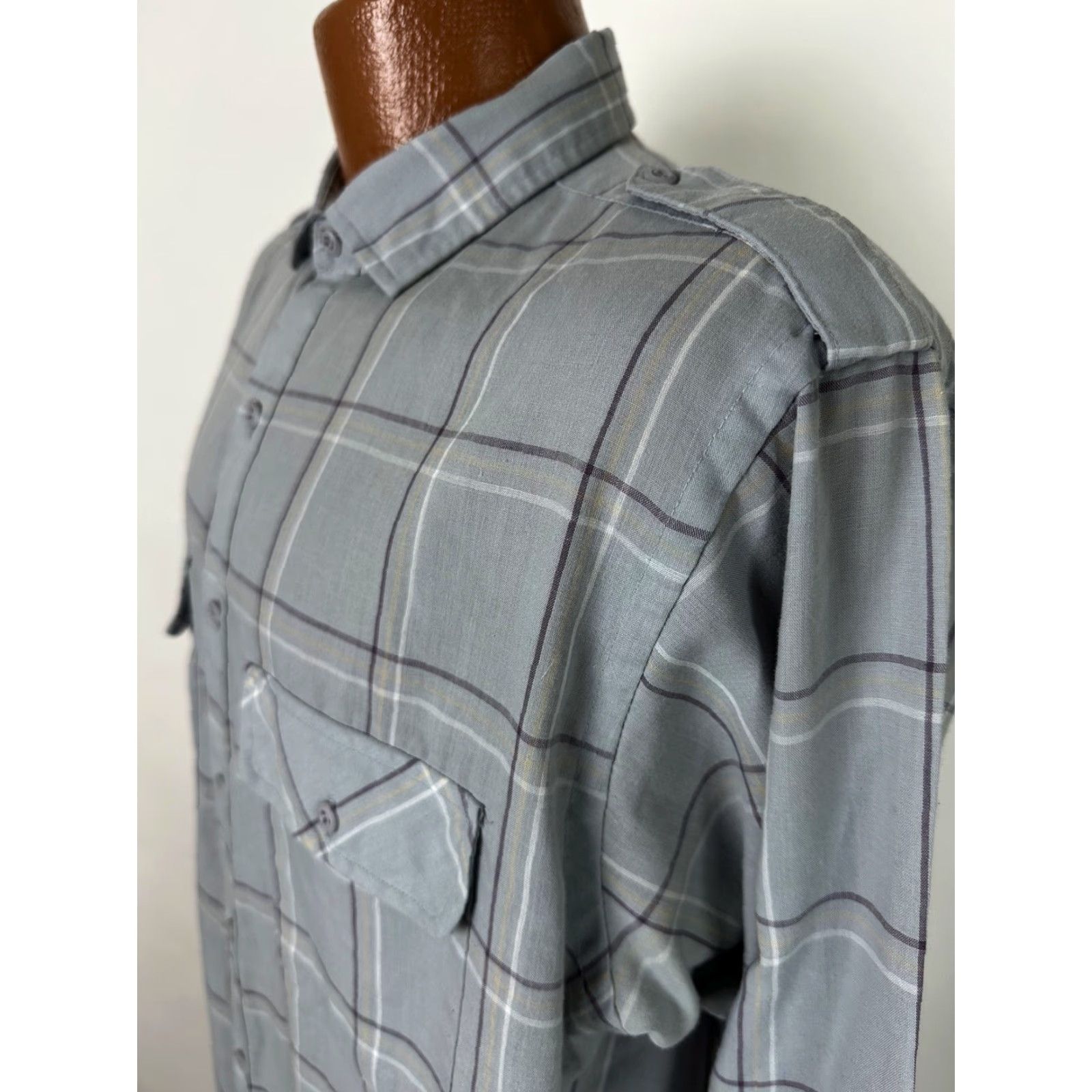 Levi's VINTAGE Levi's Shirt Men L Gray Check 80s Button-Up Long Sleeve Slim Casual, Business, Hipster Mens Size US L / EU 52-54 / 3 - 7 Thumbnail