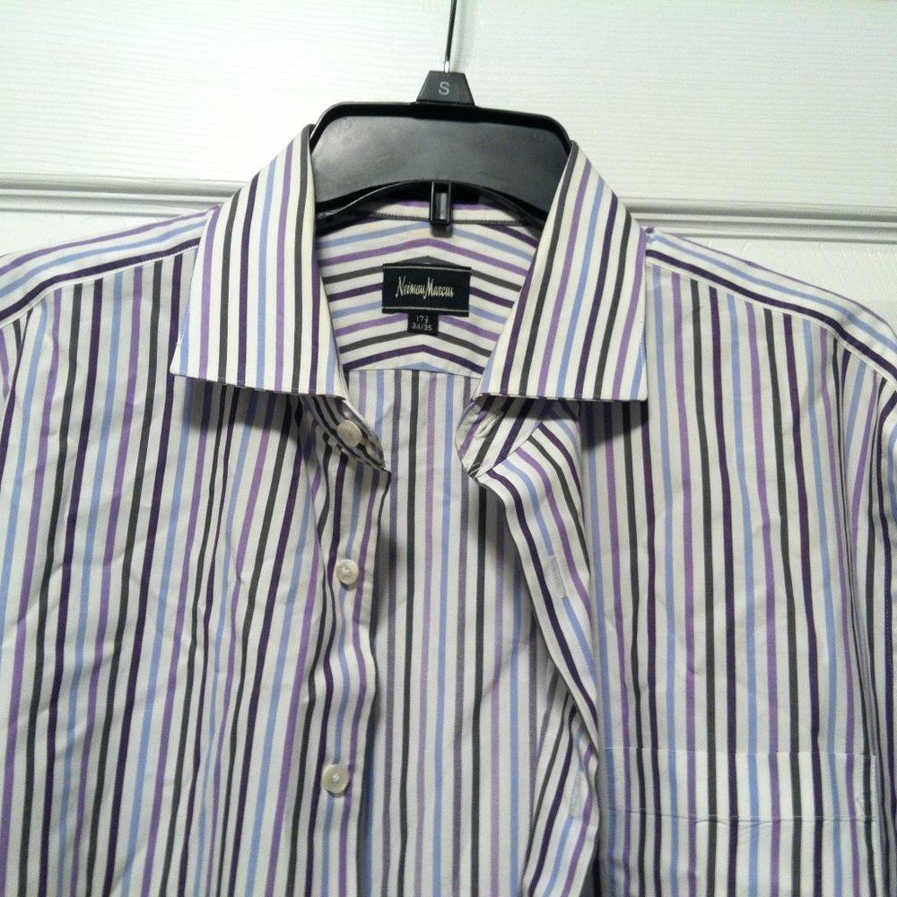 Neiman Marcus NEIMAN MARCUS MENS COTTON DRESS SHIRT SIZE: 17.5/34-35 Size US XL / EU 56 / 4 - 2 Thumbnail