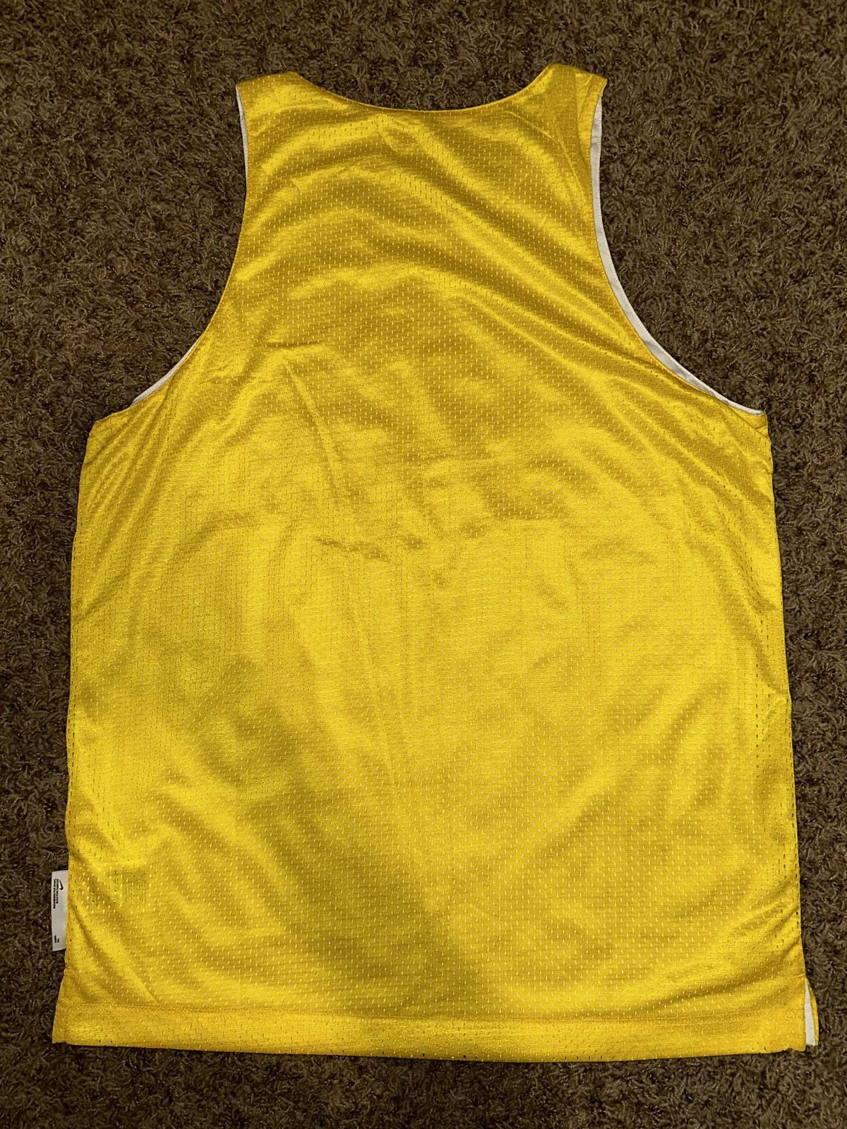 Nike Nike Men’s Standard Issue Reversible Basketball Jersey Top Size US M / EU 48-50 / 2 - 6 Thumbnail