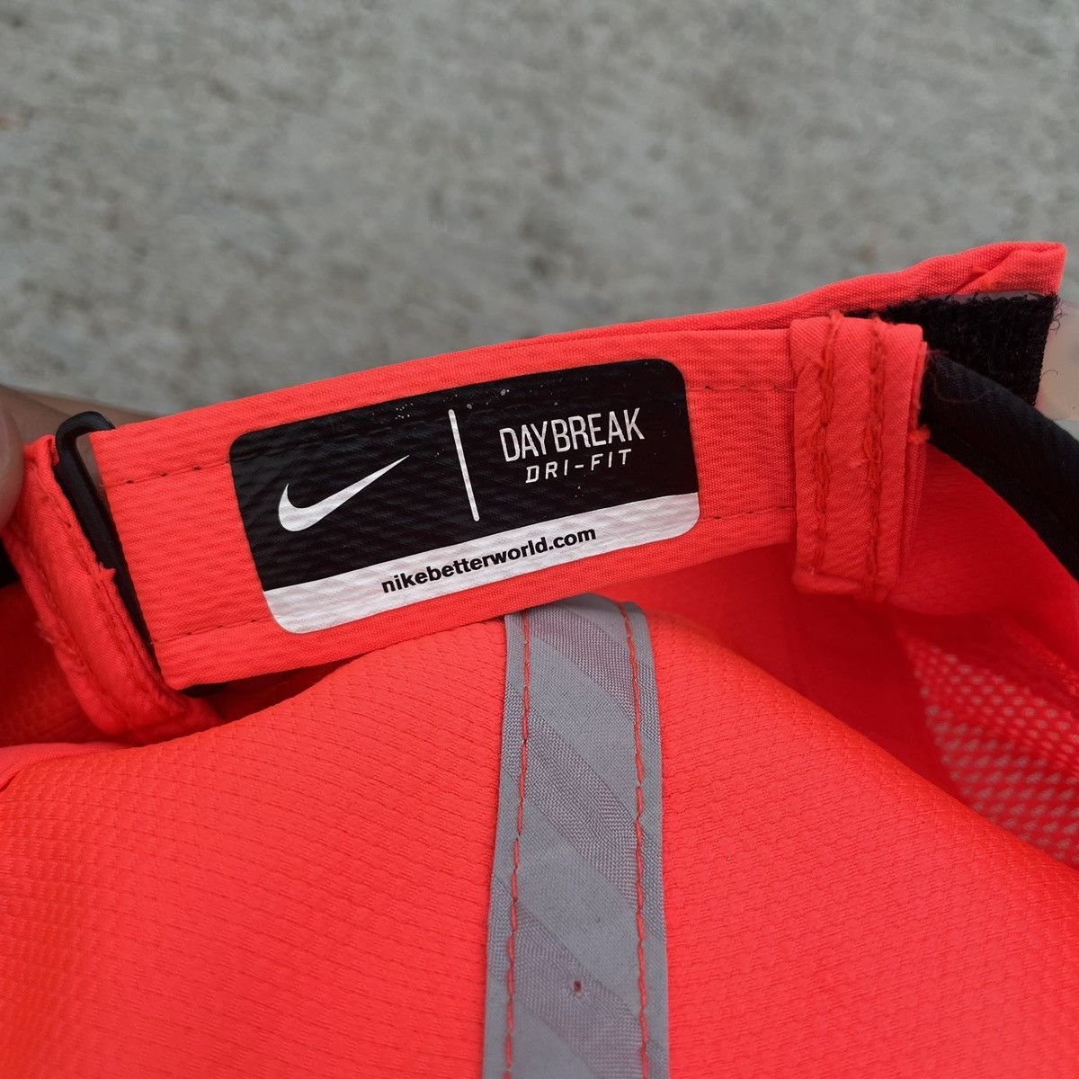 Nike Nike neon dry-fit hat Size ONE SIZE - 17 Thumbnail