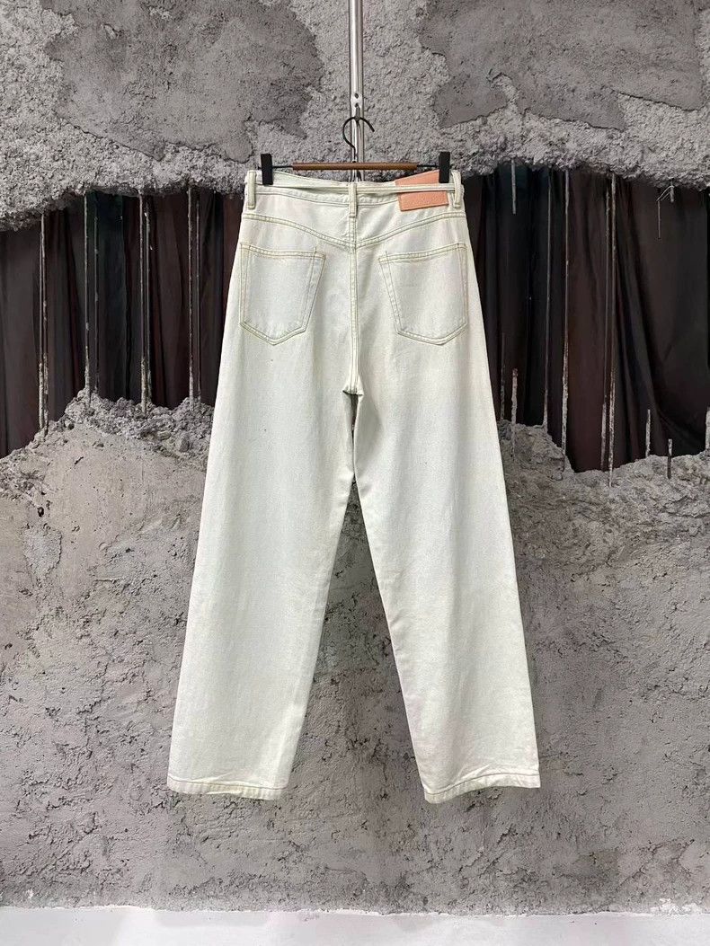 Acne Studios Acne Studios White straight-leg jeans Size US 26 / EU 42 - 2 Thumbnail