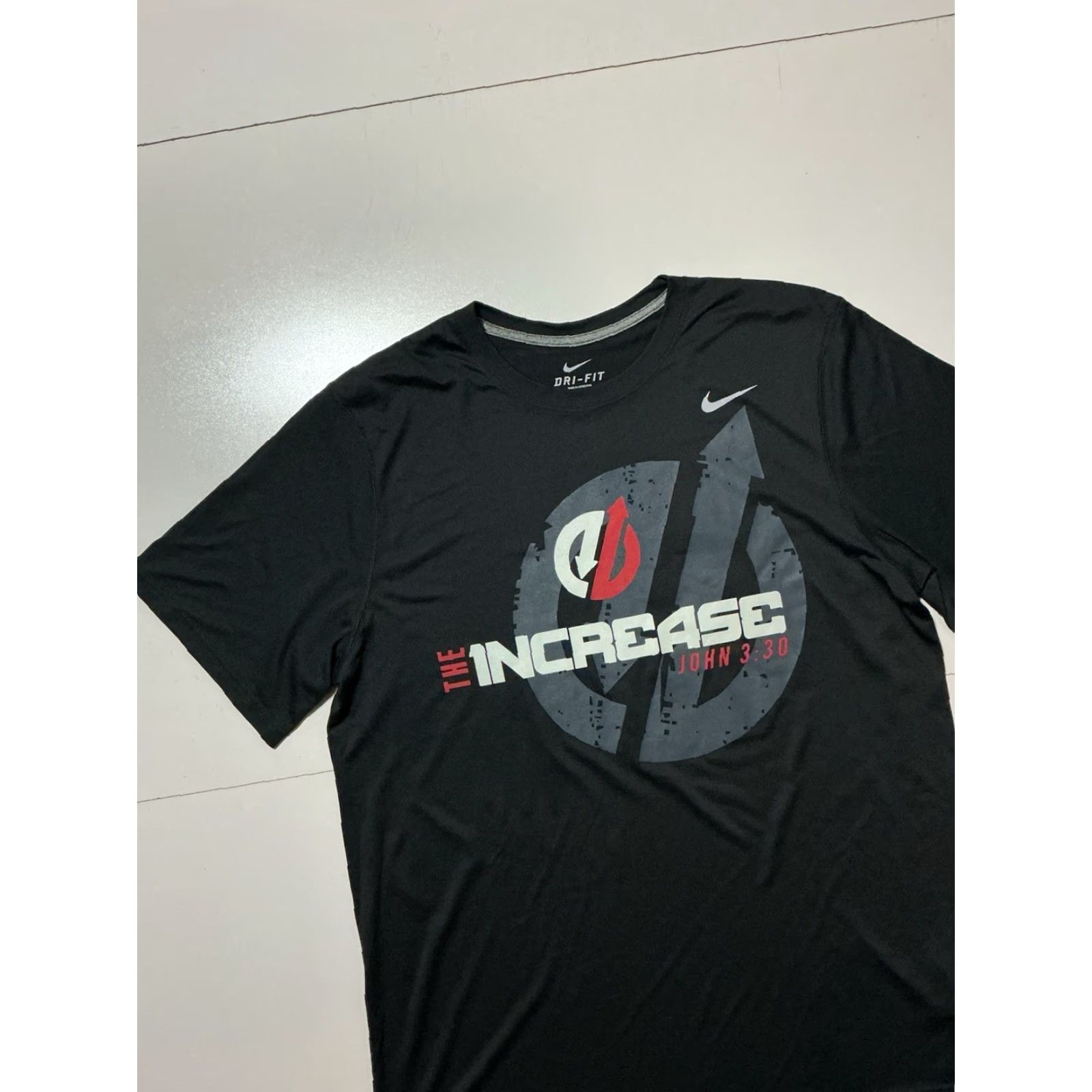 Nike VINTAGE Nike Dri Fit The Increase John 3:30 Training Gym Workout S/S Graphic T-Shirt XL Black Mens Size US XL / EU 56 / 4 - 3 Thumbnail
