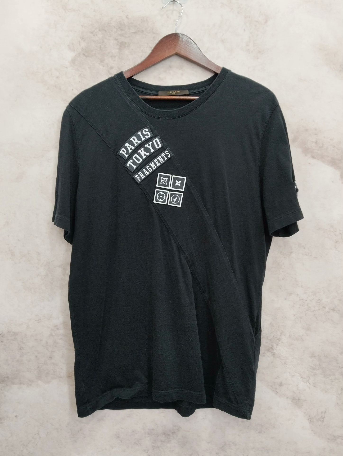 Louis Vuitton Louis Vuitton T-Shirt XXL Men Size US XXL / EU 58 / 5 - 1 Thumbnail