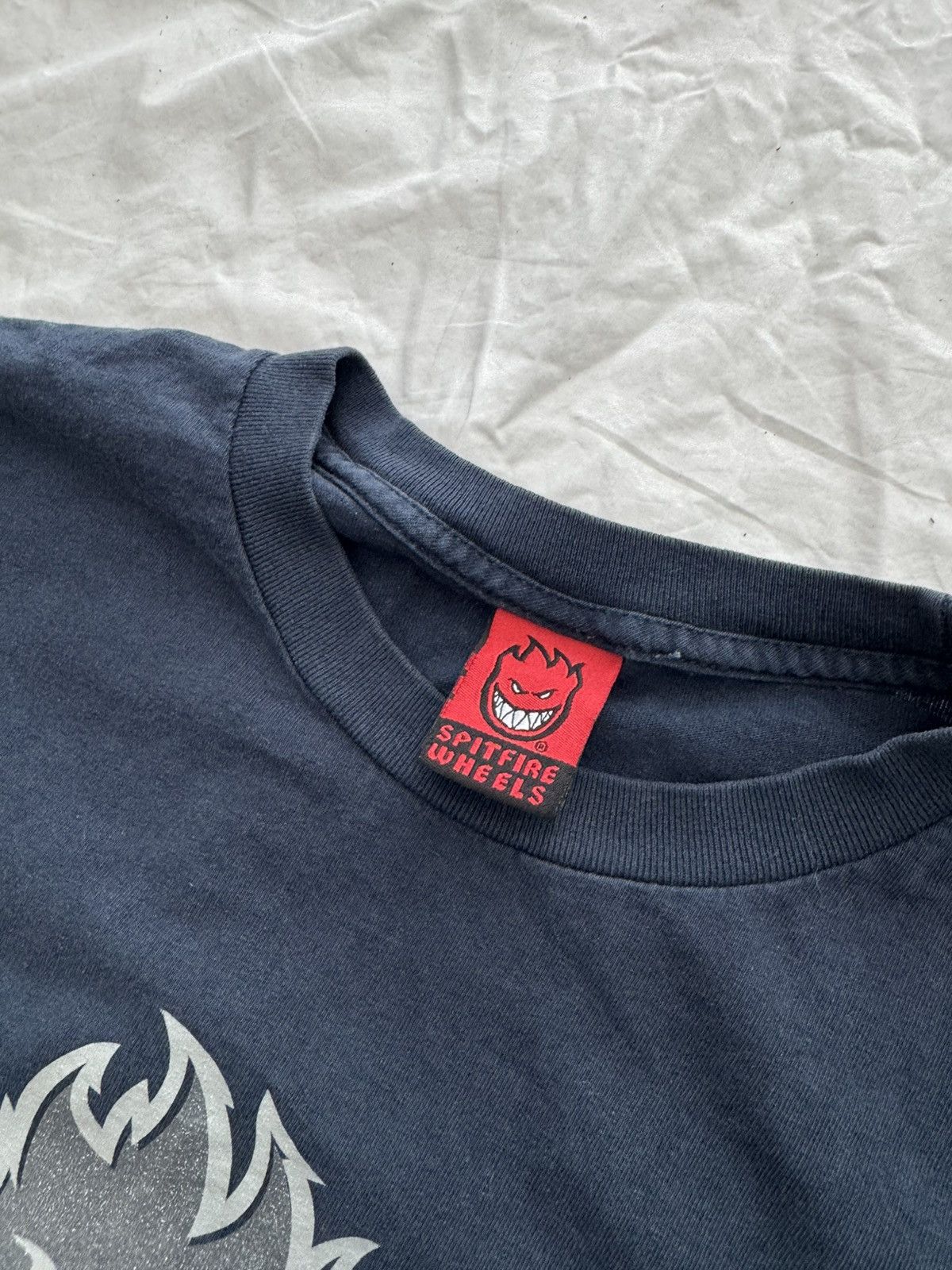 Spitfire Vintage 90s Spit Fire Flame Head Rare T Shirt Size US L / EU 52-54 / 3 - 4 Thumbnail
