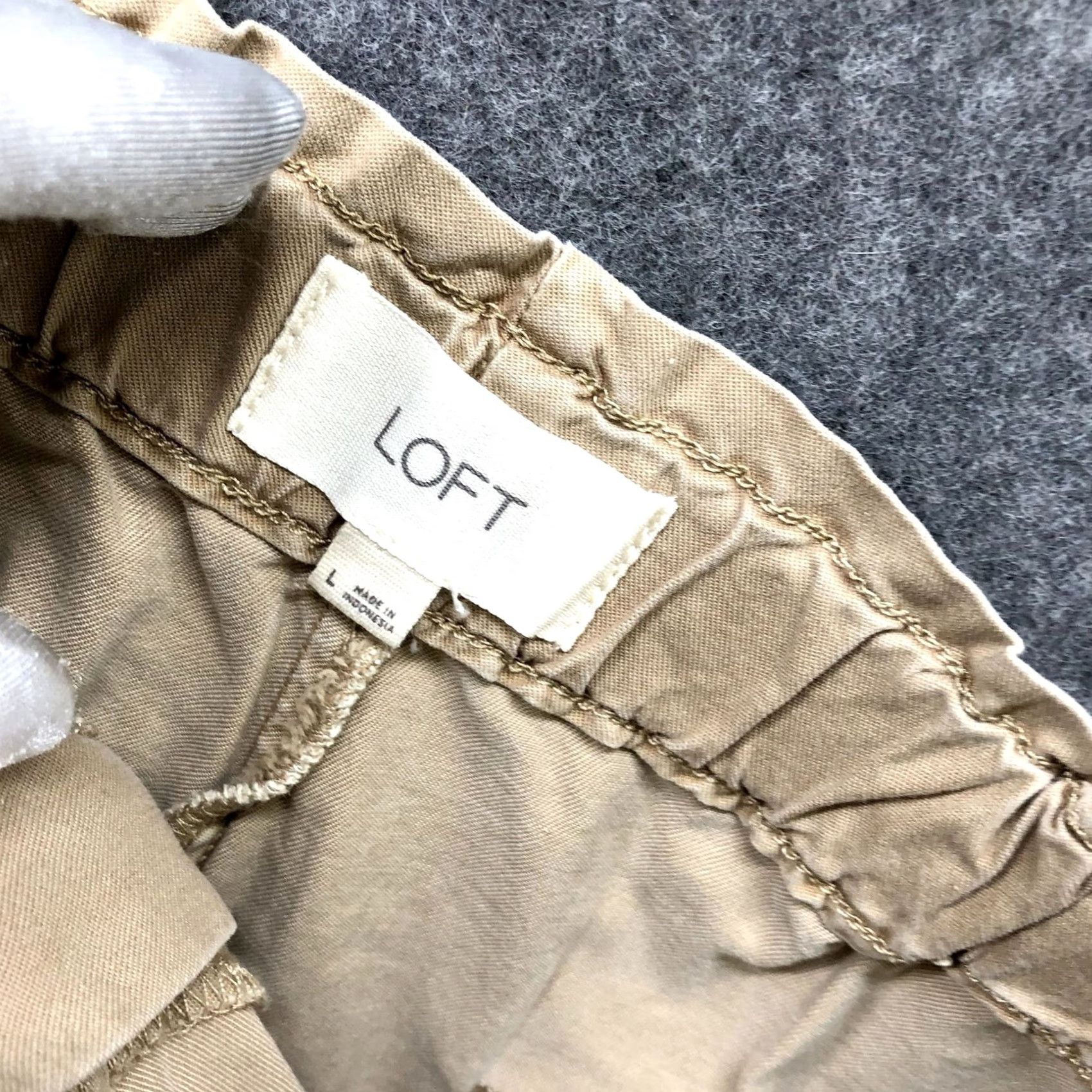Loft Loft Chino Shorts Womens L Beige High Rise Relaxed Size 36" / US 14 / IT 50 - 7 Thumbnail