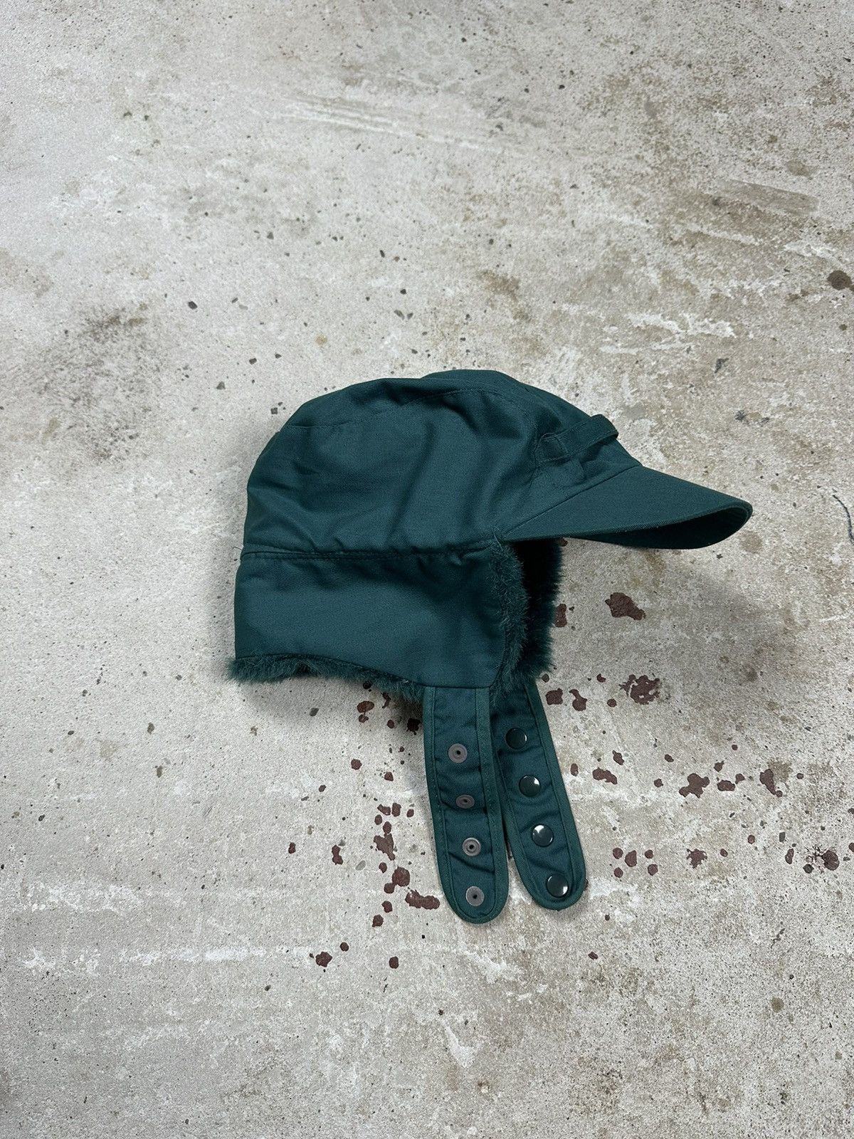3-Piece Christmas Costume Set - Green Trapper Hat With Ear Flaps, White Belt & Fake Prop