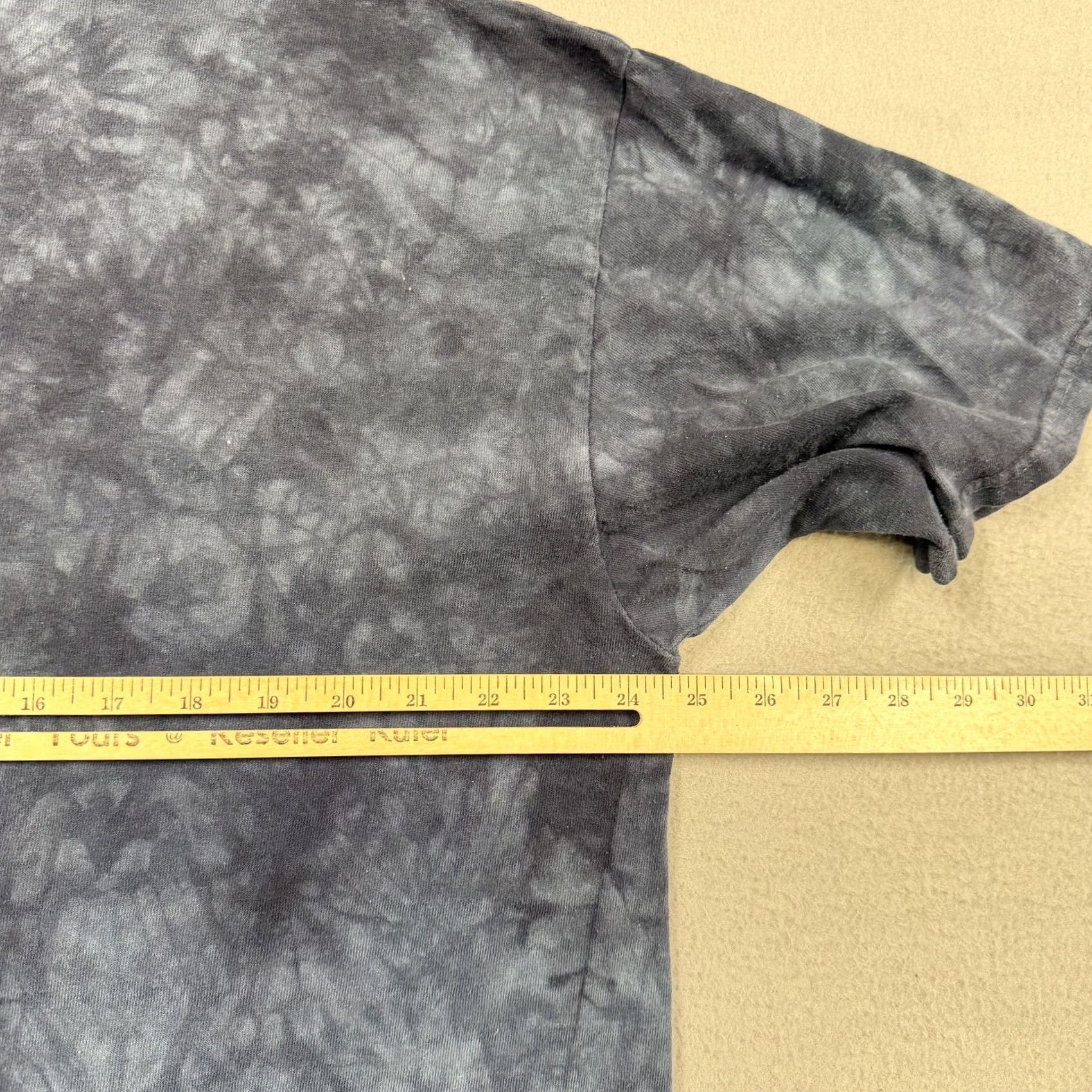 The Mountain Nike Shirt Mens Large Blue Tie Dye Animal Ocean Jungle Nature Graphic Print Size US L / EU 52-54 / 3 - 6 Thumbnail