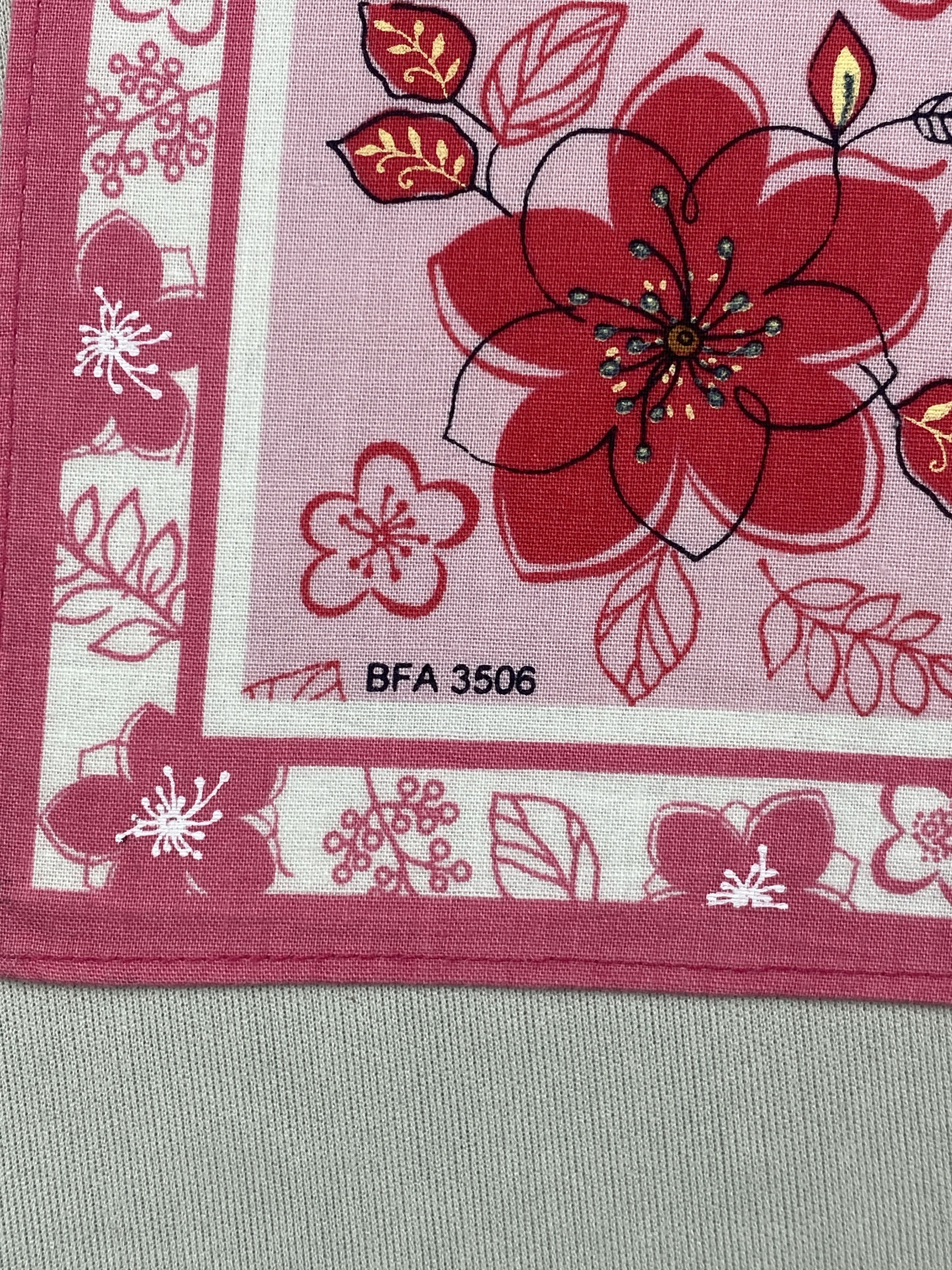 Pierre Balmain Vtg Pierre Balmain Handkerchief Pocket Square Bandana HM0040 Size ONE SIZE - 7 Thumbnail
