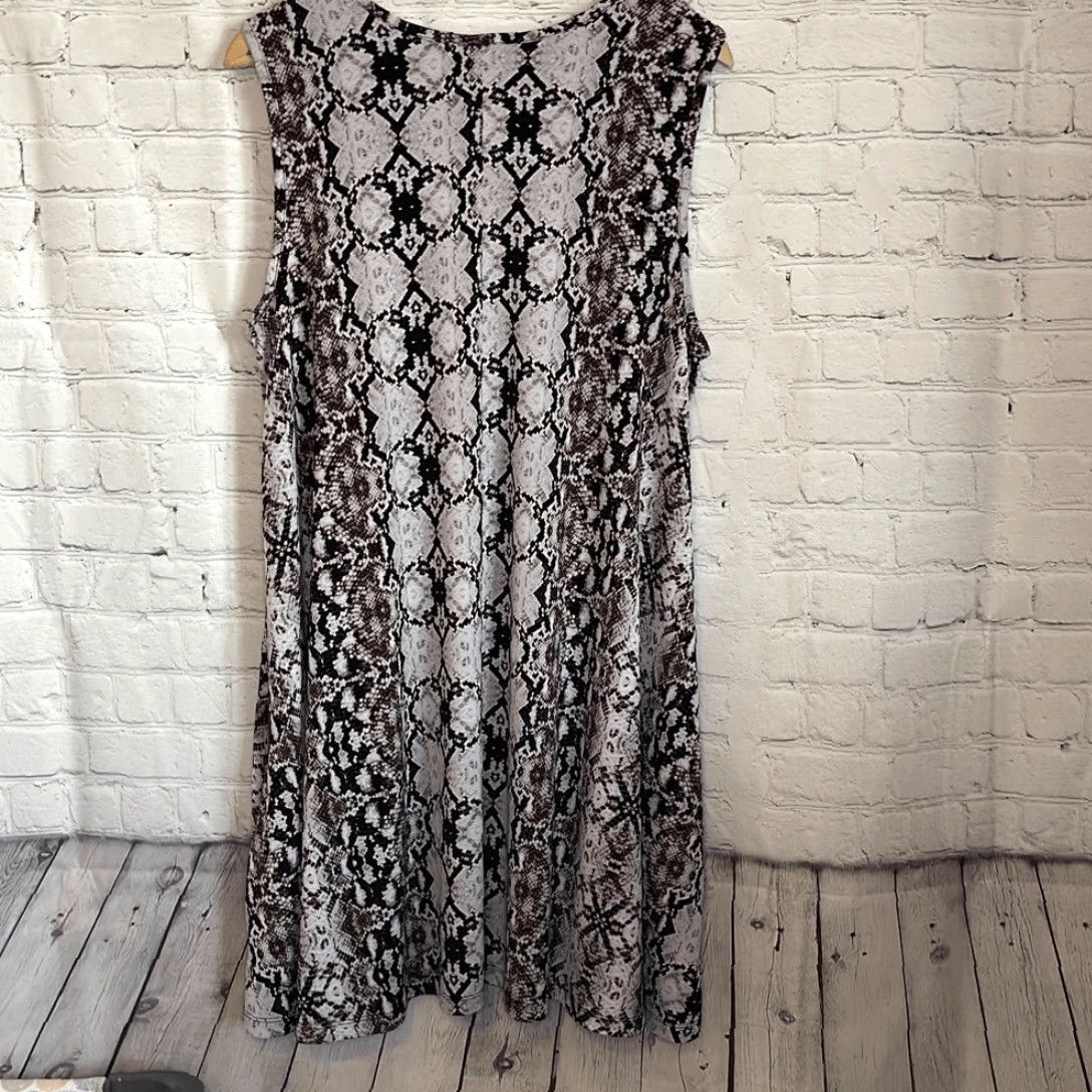 serra ladies summer dress Serra Black & White Zebra Print Summer Dress Ladies Size 12 NEW Vinnies  Online