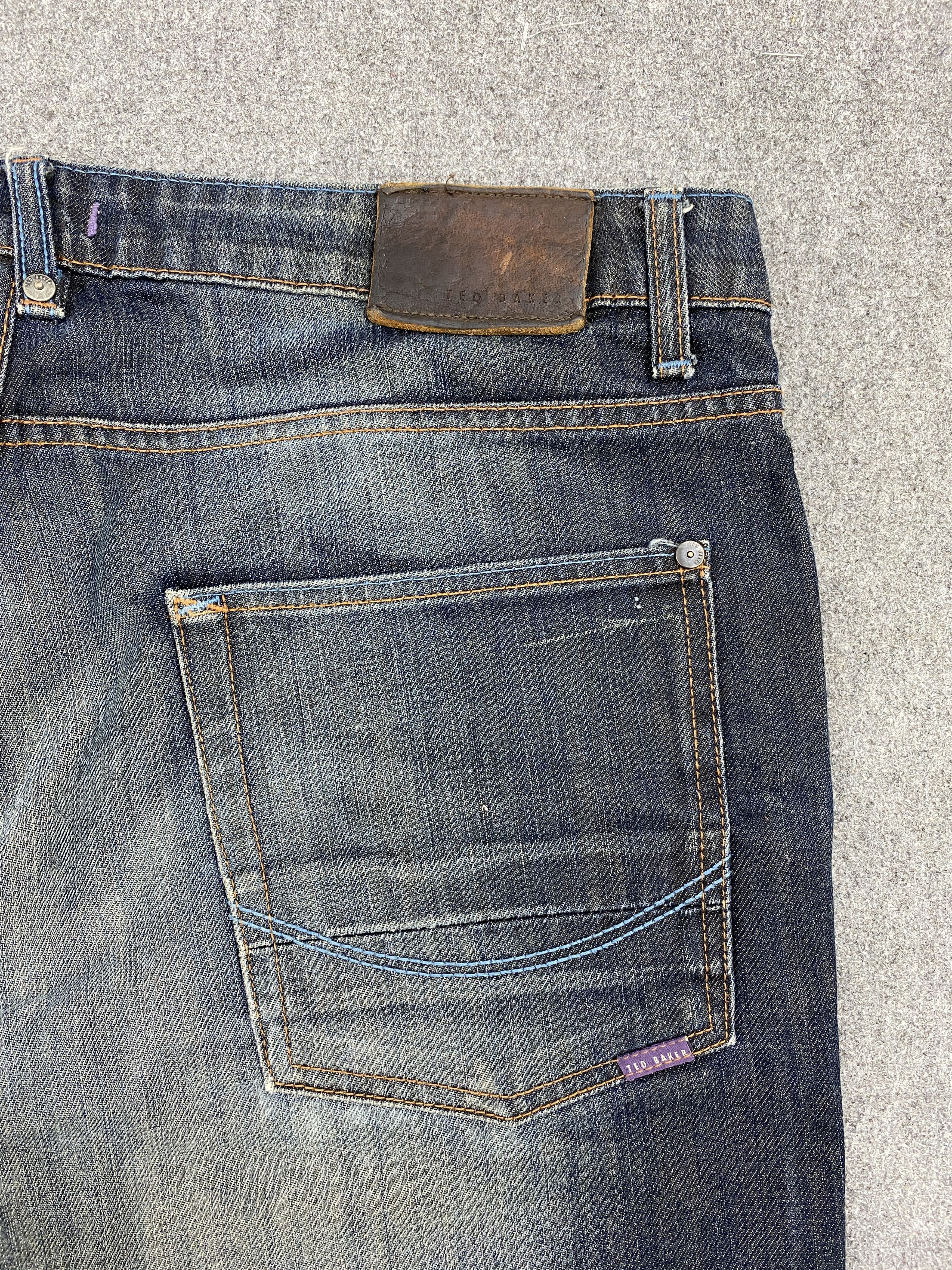 Ted Baker Vintage Ted Baker Faded Blue Jeans S0029 Size US 35 - 14 Thumbnail