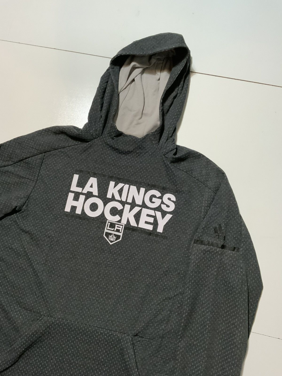 Adidas $100 Adidas NHL Los Angeles Kings Hockey 2018 Squad Hoodie Size US XL / EU 56 / 4 - 3 Thumbnail
