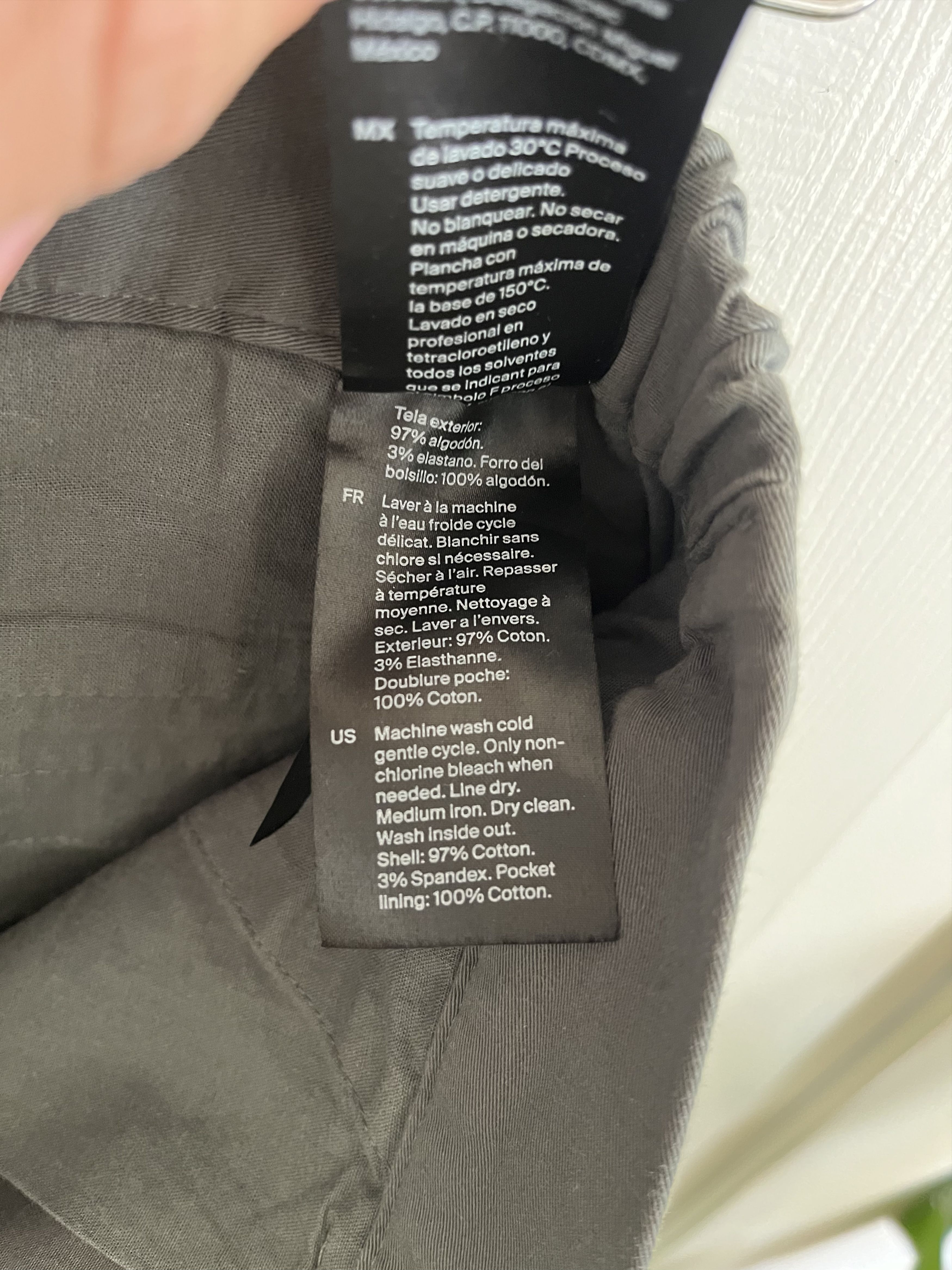 Cos cos shorts - fits like 31 Size US 33 - 3 Thumbnail