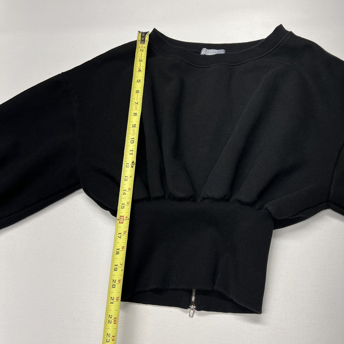 Other Laurent Sweater Black Cropped Zip Baggy Sweatshirt Designer Size S / US 4 / IT 40 - 14 Thumbnail