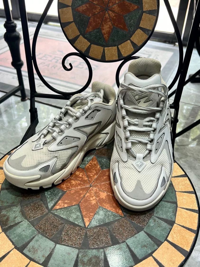 Louis Vuitton Louis Vuitton LV RunnerTatic Sneakers Size US 6.5 / EU 39-40 - 1 Thumbnail
