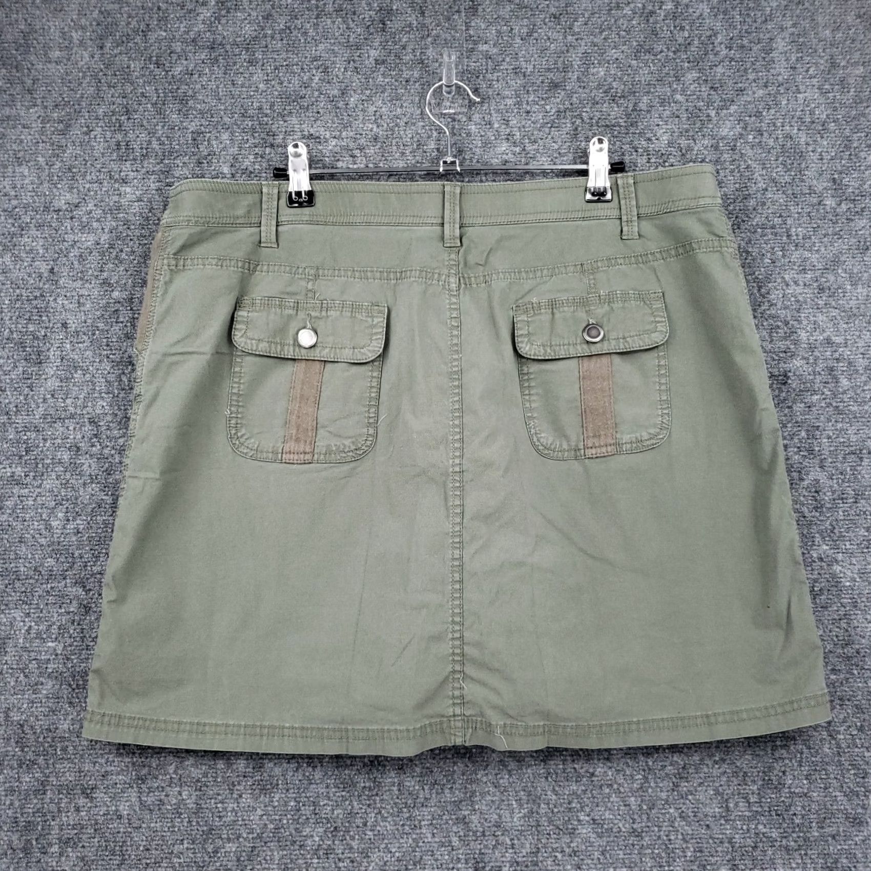 Croft & Barrow Croft & Barrow Skort Womens 18 Plus Green Short Skirt Stretch Comfort Pockets Zip Button Casual Travel Summer Spring Fall Plus Womens Green Skort 18 Size 40" / US 18 - 2 Thumbnail