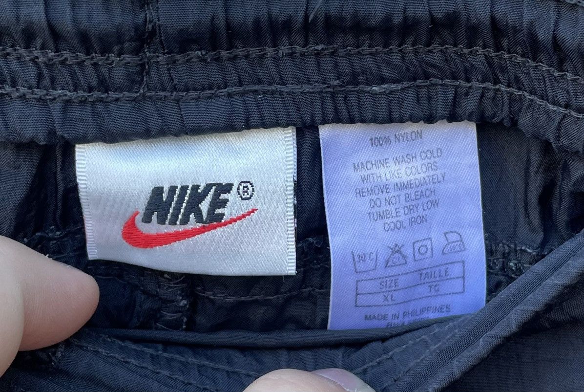 Nike Vintage Nike Track Pants Jogger Tonal Nylon Black 90s Size US 40 / EU 56 - 2 Thumbnail