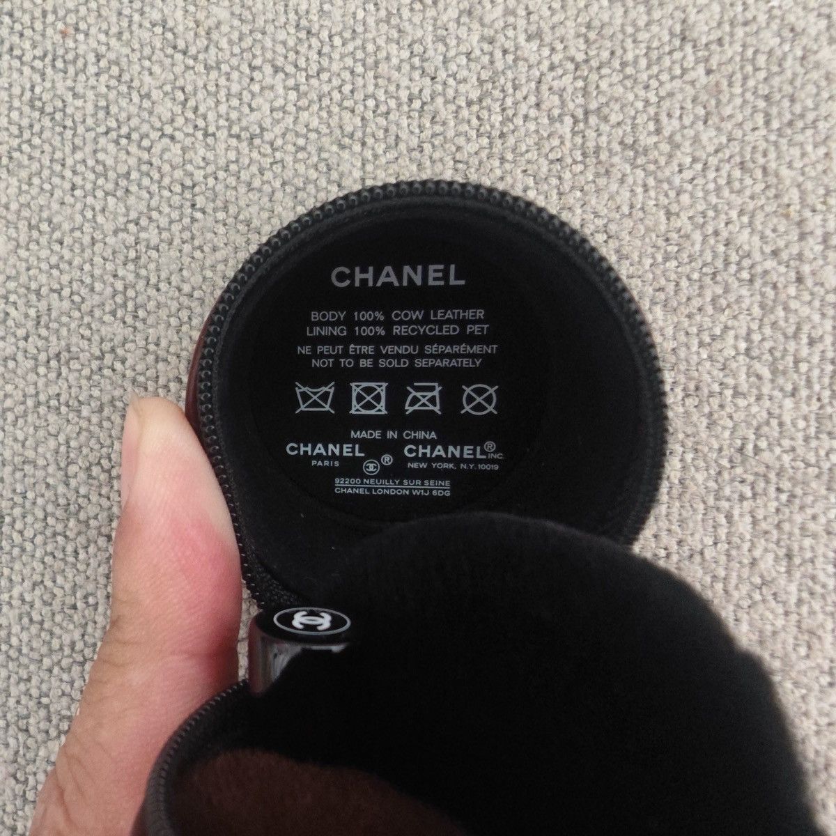 Chanel Chanel Limited Edition Code Couleur makeup set in Rouge Noir Size ONE SIZE - 9 Thumbnail