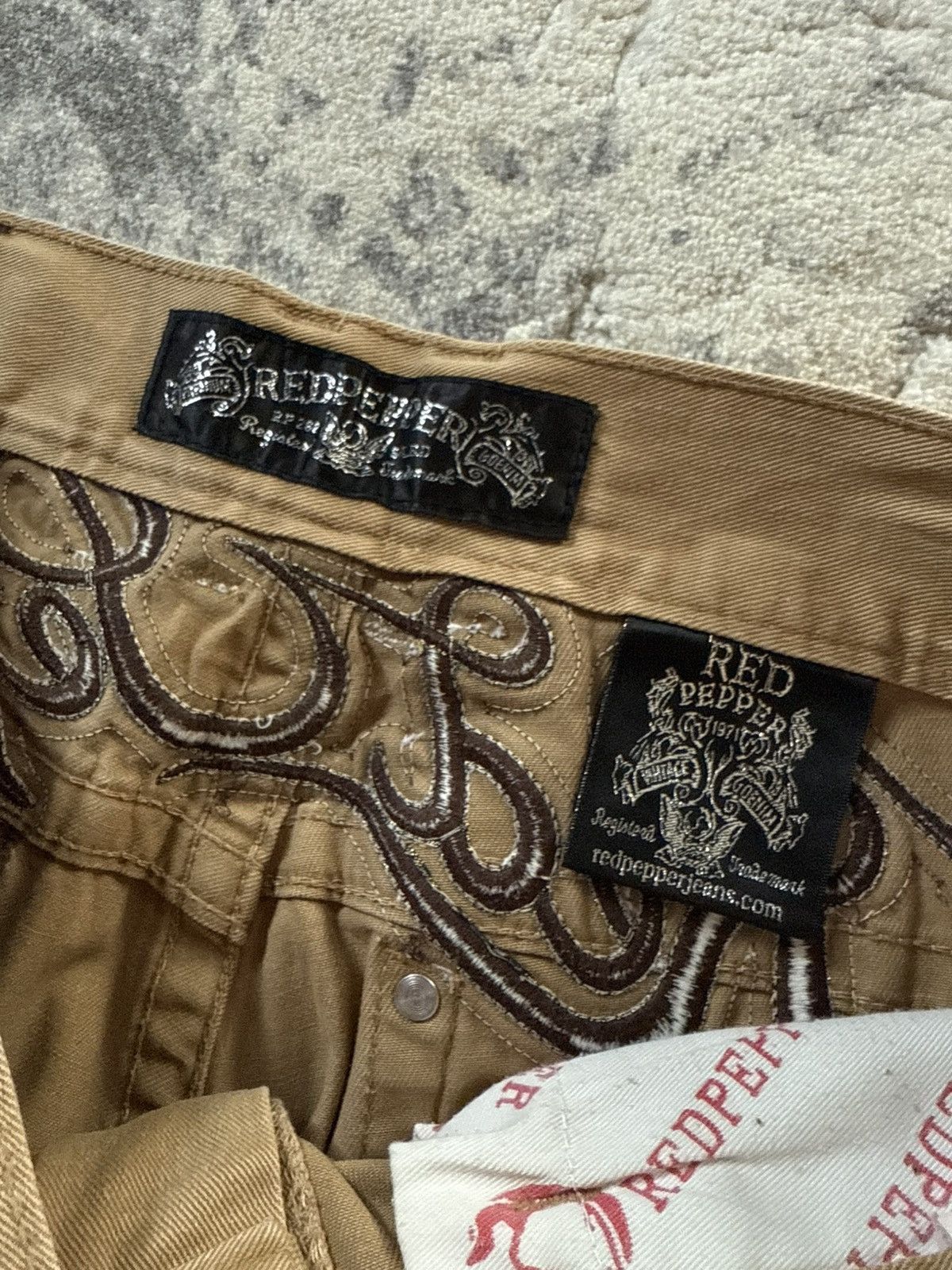 If Six Was Nine 2000s Red Pepper Japan Back Wing Chenille Embroidered Pants Size US 32 / EU 48 - 20 Thumbnail