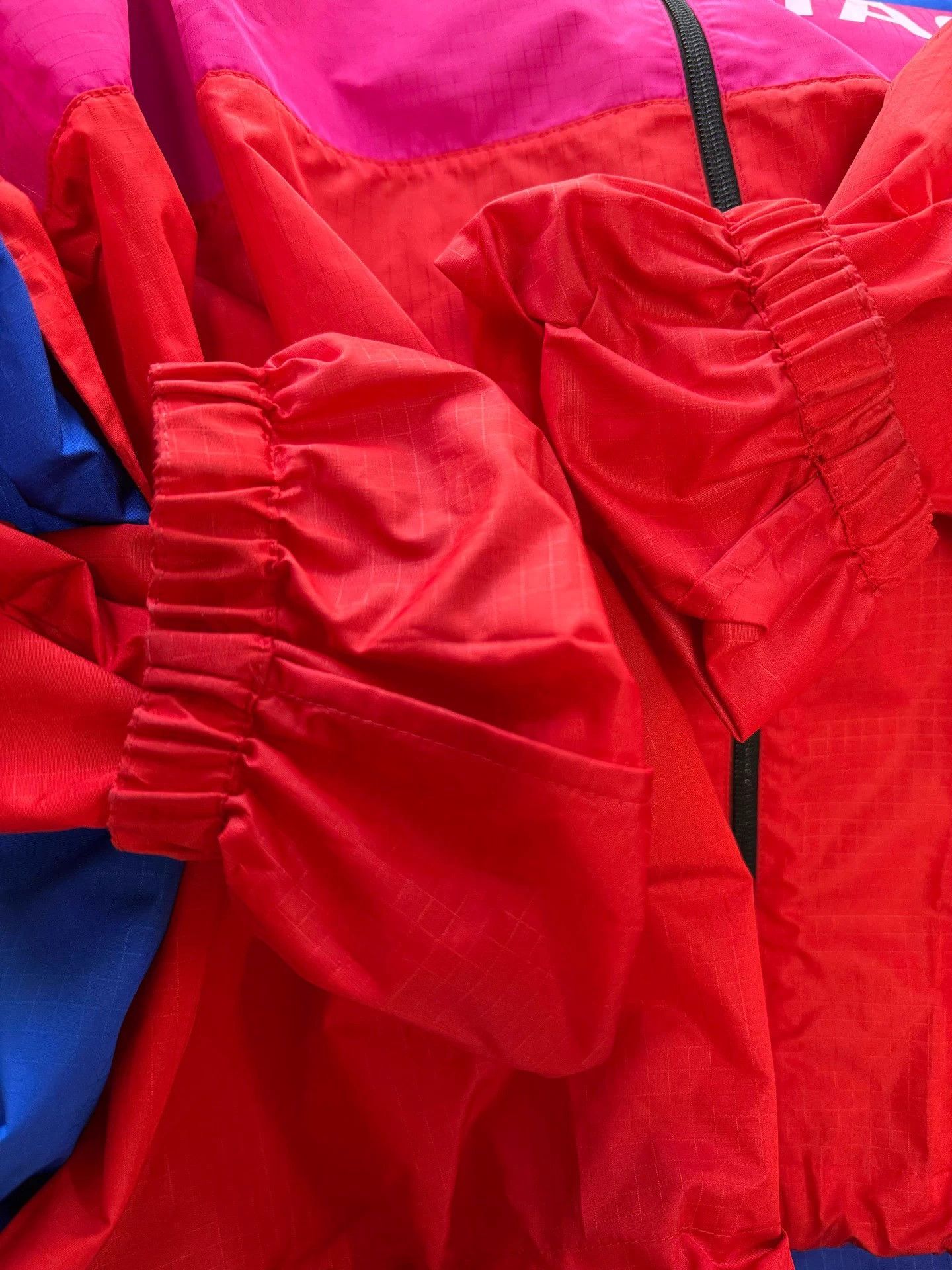 Balenciaga Balenciaga Red Blue Logo Windbreaker Jacket Size 36 Size US XS / EU 42 / 0 - 4 Thumbnail