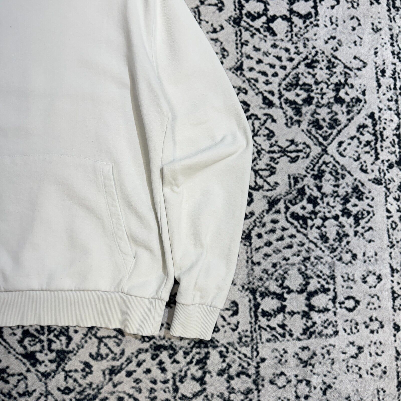 Vintage White Cotton Hoodie Size L Y2K 90s Essential USA Athletic Size US L / EU 52-54 / 3 - 4 Thumbnail